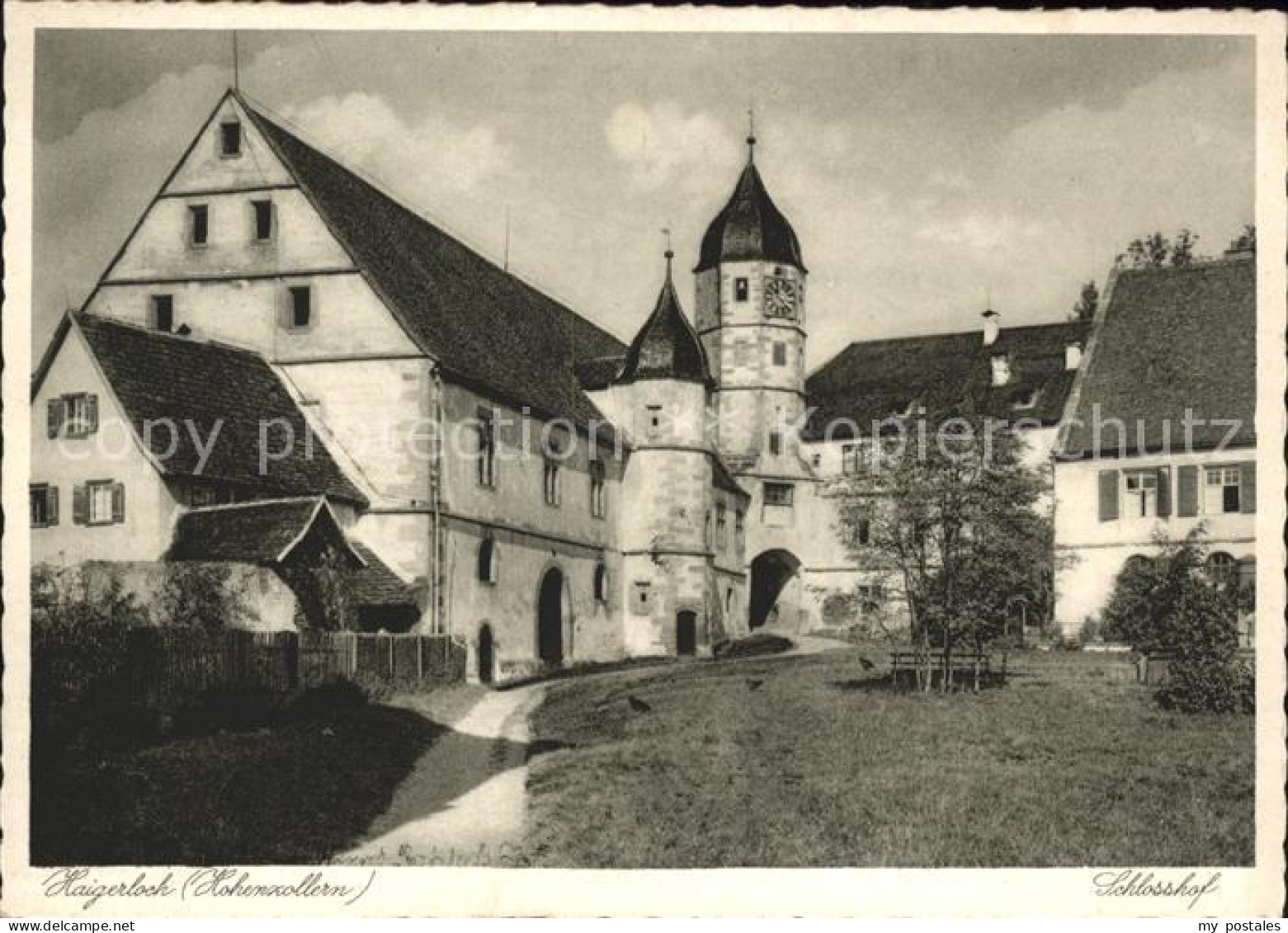 41582854 Haigerloch Schlosshof Haigerloch - Haigerloch