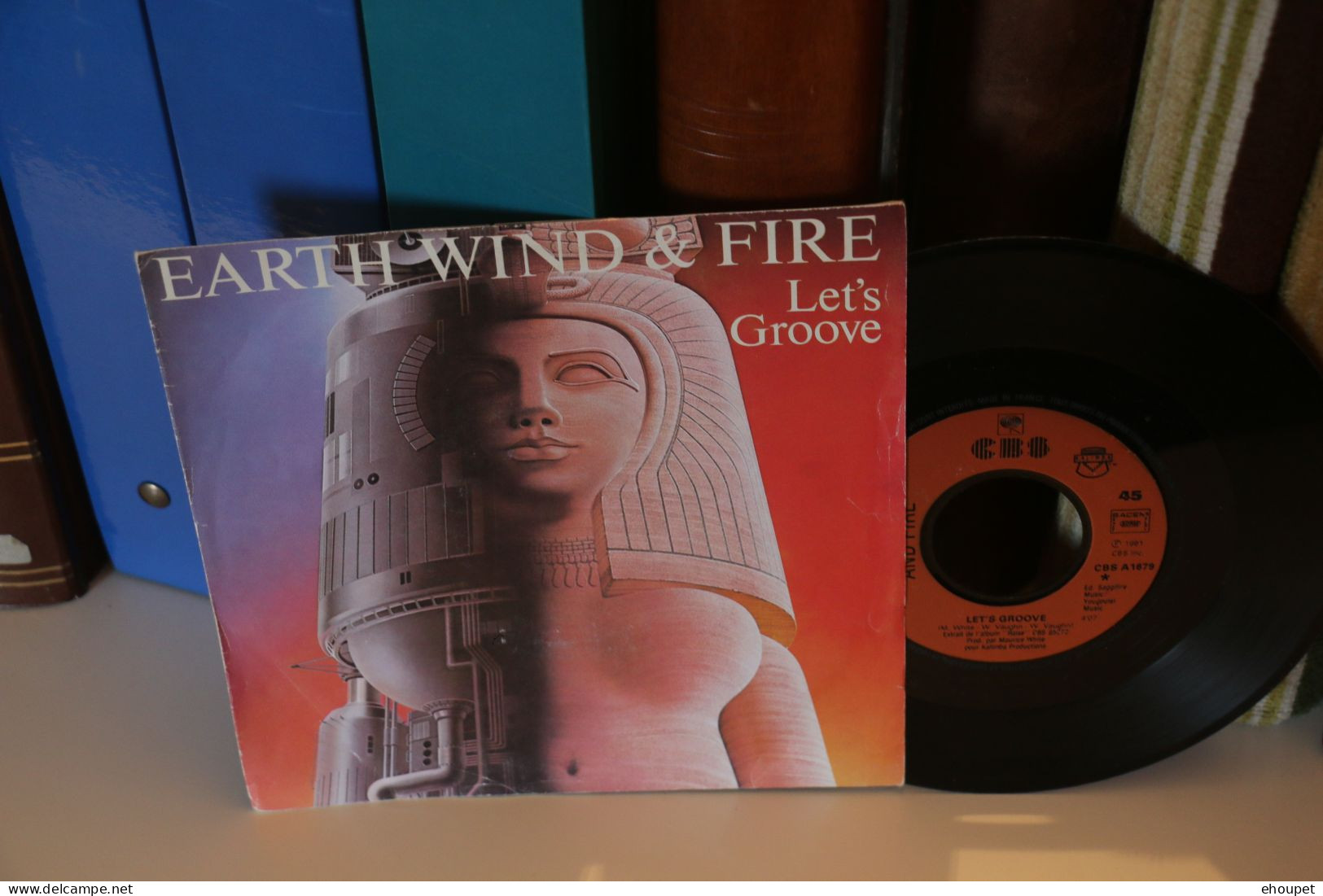 EARTH WIND AND FIRE LETS GROOVE CBS - Disco, Pop