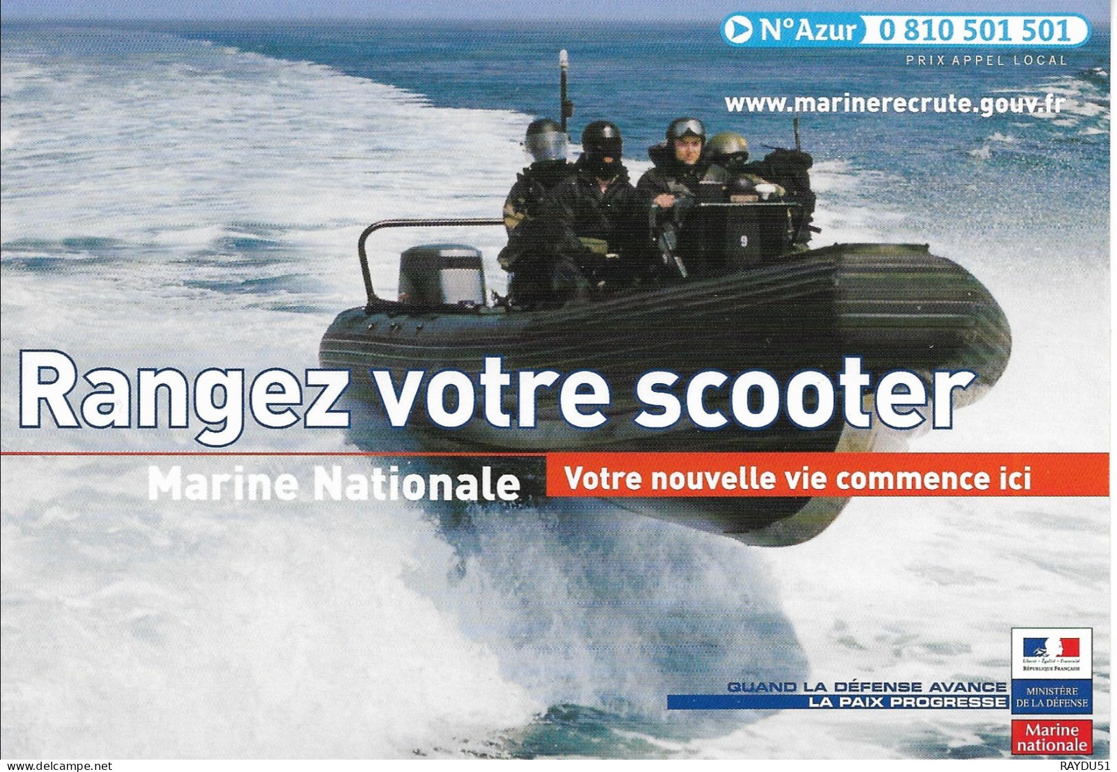 BATEAU GENRE ZODIAC - PROMO  RANGEZ VOTRE SCOOTER - Bateaux