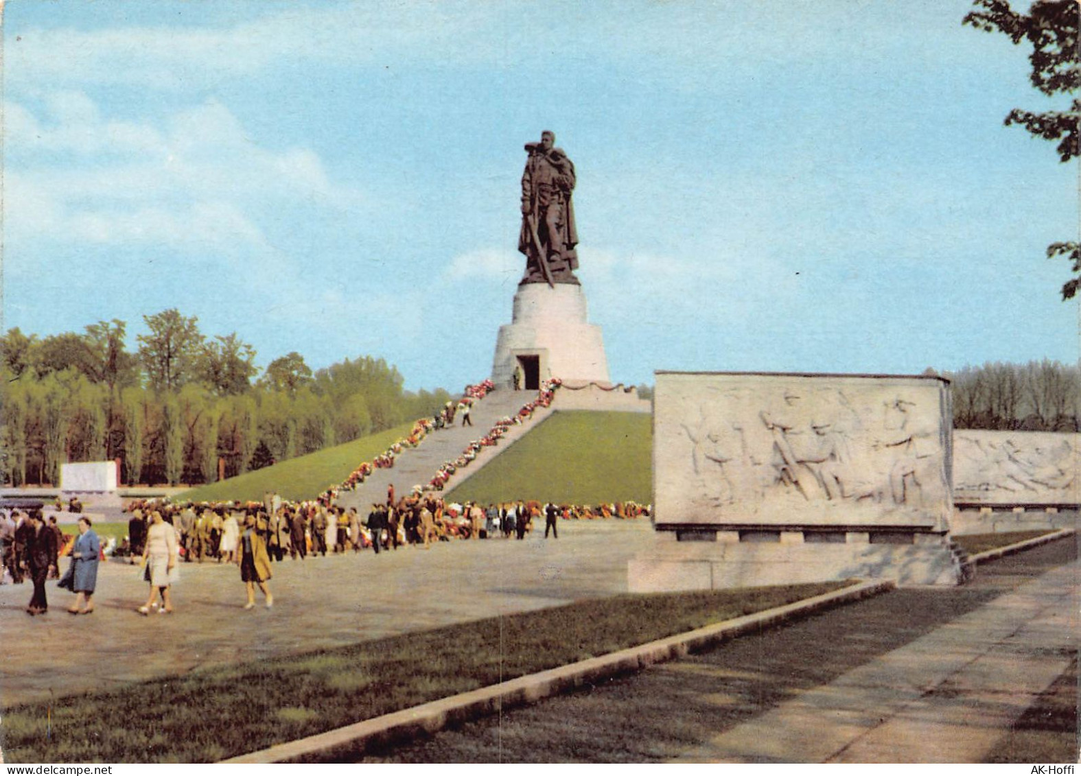 Berlin - Treptow, Sowjetisches Ehrenmal Im Treptower (241) - Treptow