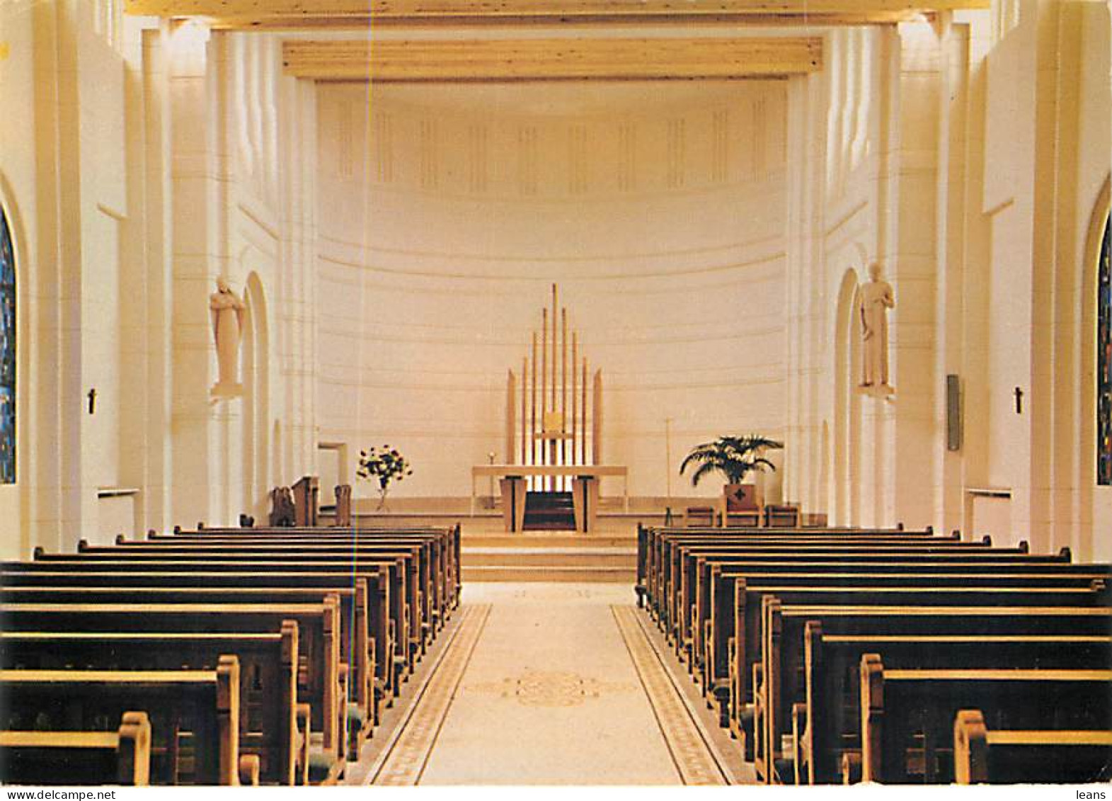 LA MADELEINE - Maison De Famille Saint Maur - Intérieur De La Chapelle  - La Madeleine