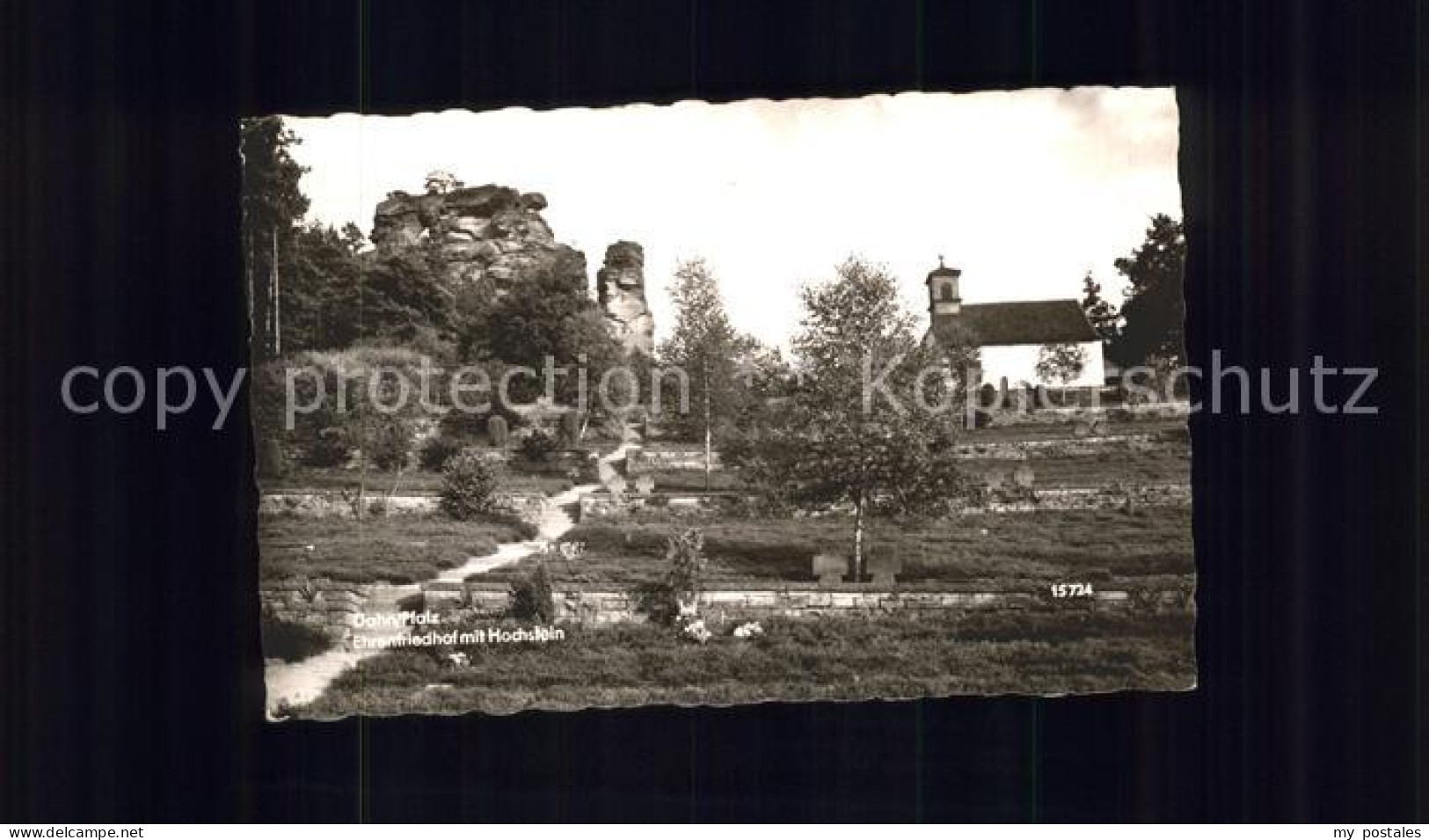 41579925 Dahn Ehrenfriedhof Mit Hochstein Dahn - Dahn