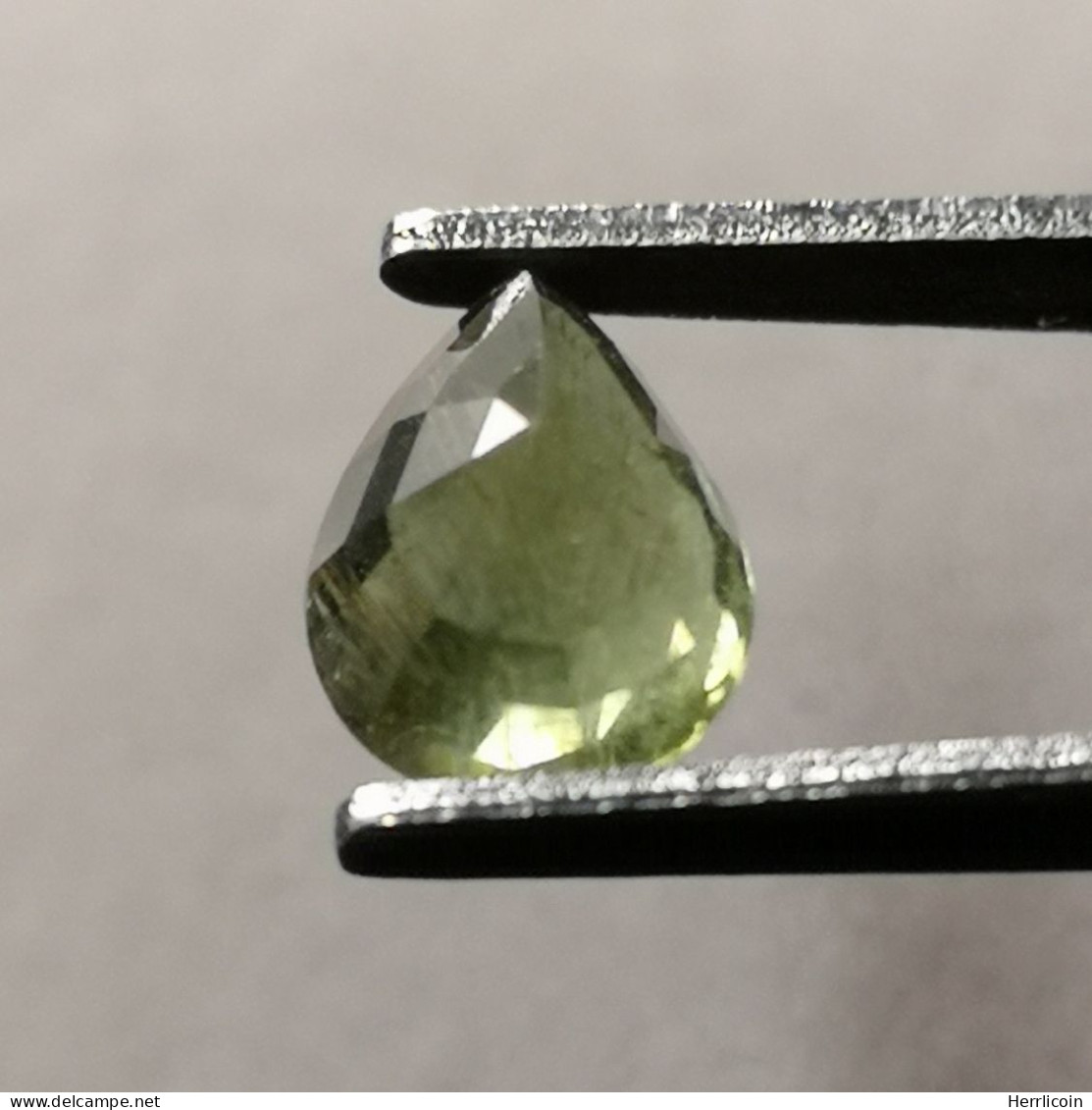 Tourmaline Verte Naturelle Du Mozambique - Poire 1.05 Carat - 7.8 X 5.5 X 4.0 Mm - Turmalingruppe