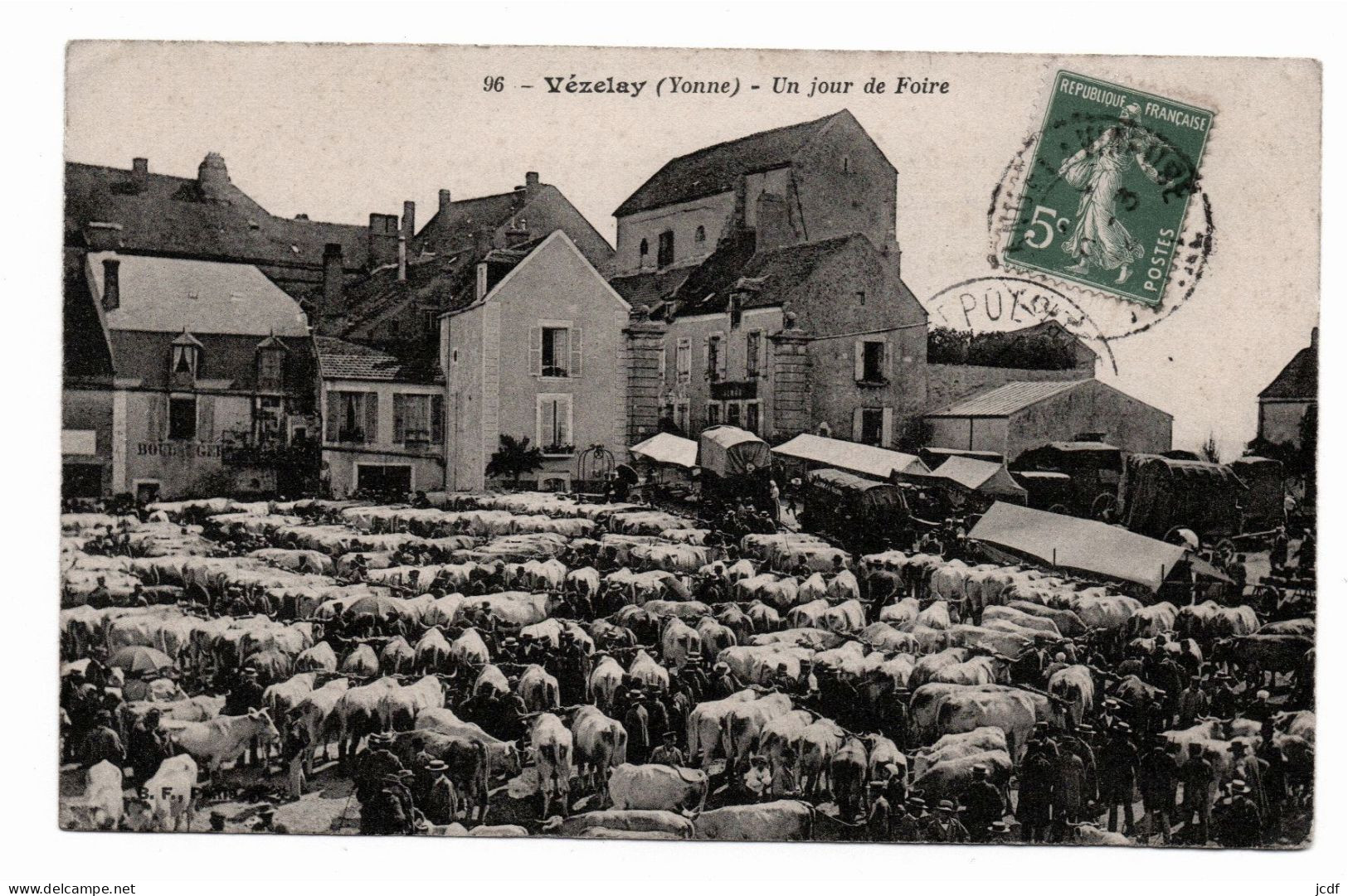 89 VEZELAY - Un Jour De Foire N° 96 - Edition B.F 1914 - Kermissen