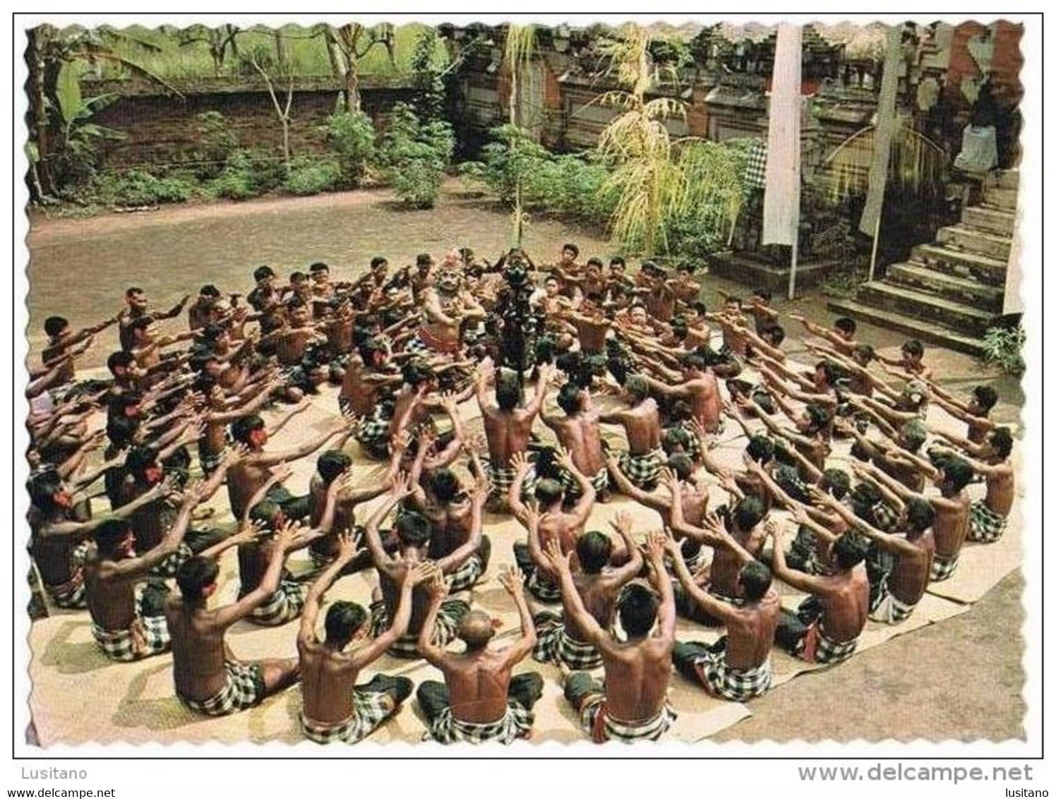 Ketjak Dance - NATIVE MEN DANCERS - Indonesia ( 2 Scans ) - Indonésie