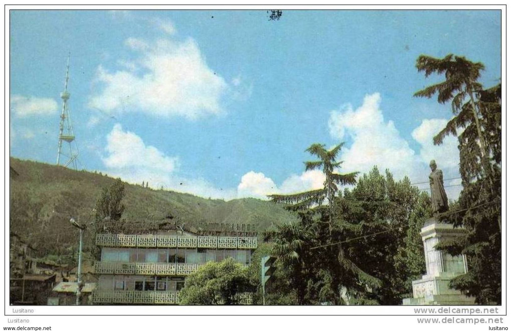 Tbilisi - Monument To Shota Rustaveli - Georgia 14,80cms X 9cms (2 Scans) - Géorgie