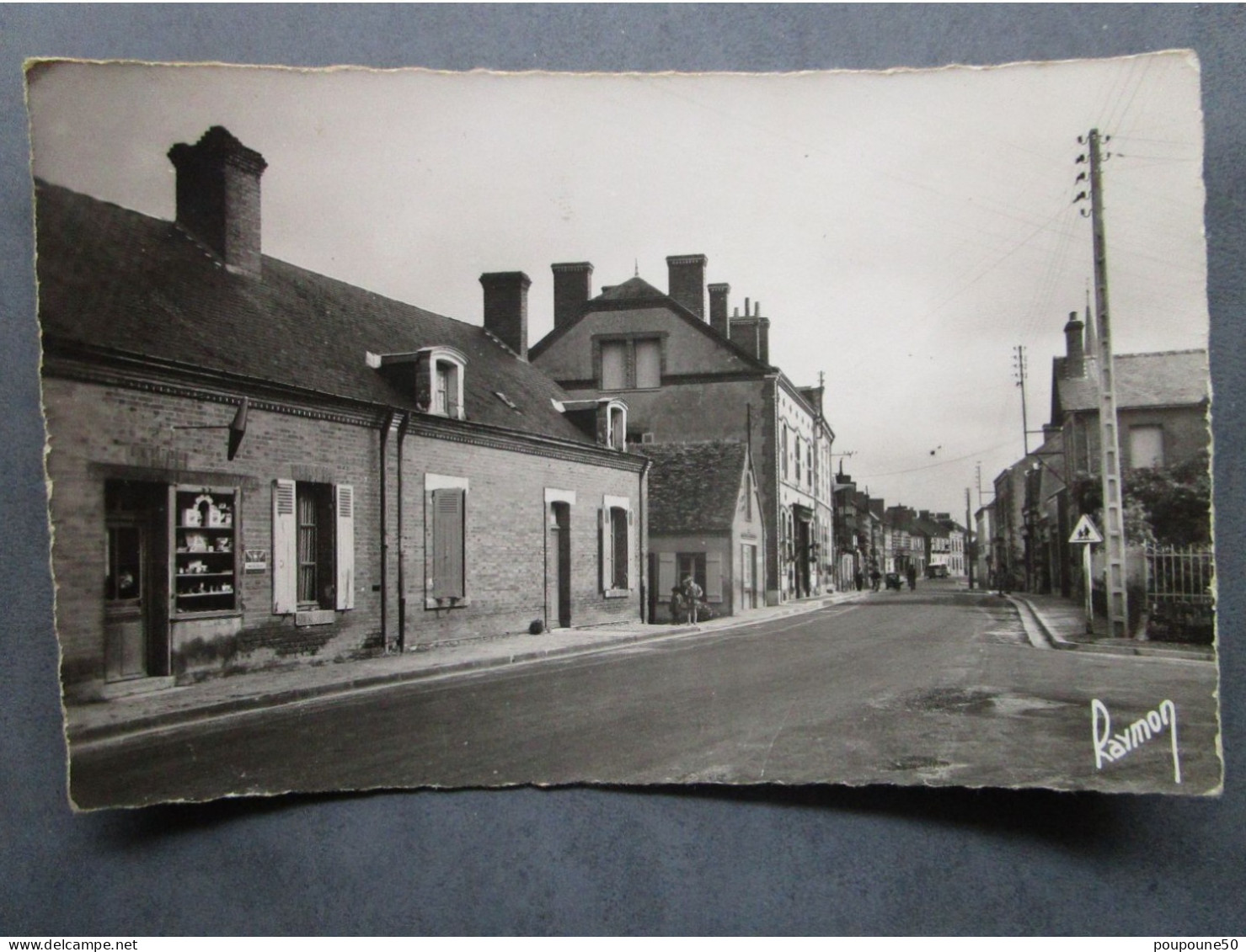 CPA  41 Loir Et Cher SAINT VIATRE Prés Neung Sur Beuvron   -  La Rue Principale , Bureau De Tabac  1950 - Neung Sur Beuvron