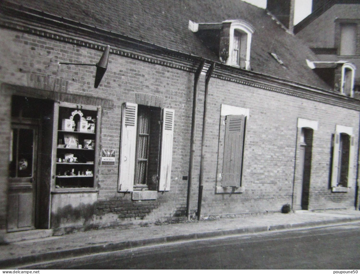 CPA  41 Loir Et Cher SAINT VIATRE Prés Neung Sur Beuvron   -  La Rue Principale , Bureau De Tabac  1950 - Neung Sur Beuvron
