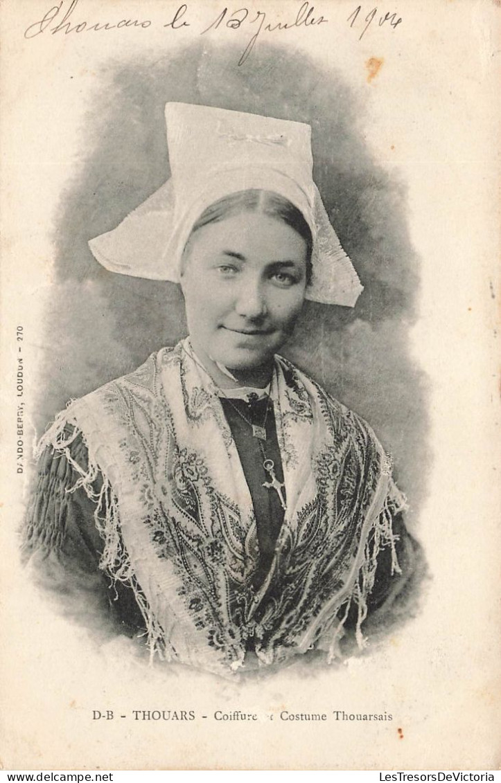 FOLKLORE - Costumes - Thouars - Coiffure Et Costume Thouarsais - Carte Postale Ancienne - Trachten