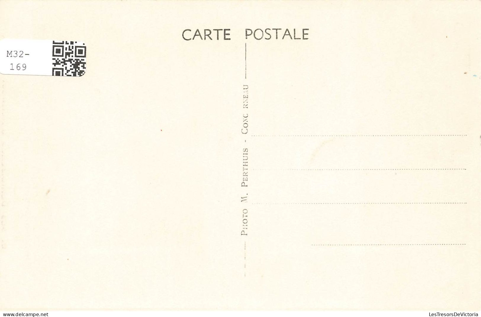 FOLKLORE - Mlle Yvonne Le Noac'h - Reine Des Filets Bleus 1937 Et Ses Demoiselle D'Honneur - Carte Postale Ancienne - Trachten