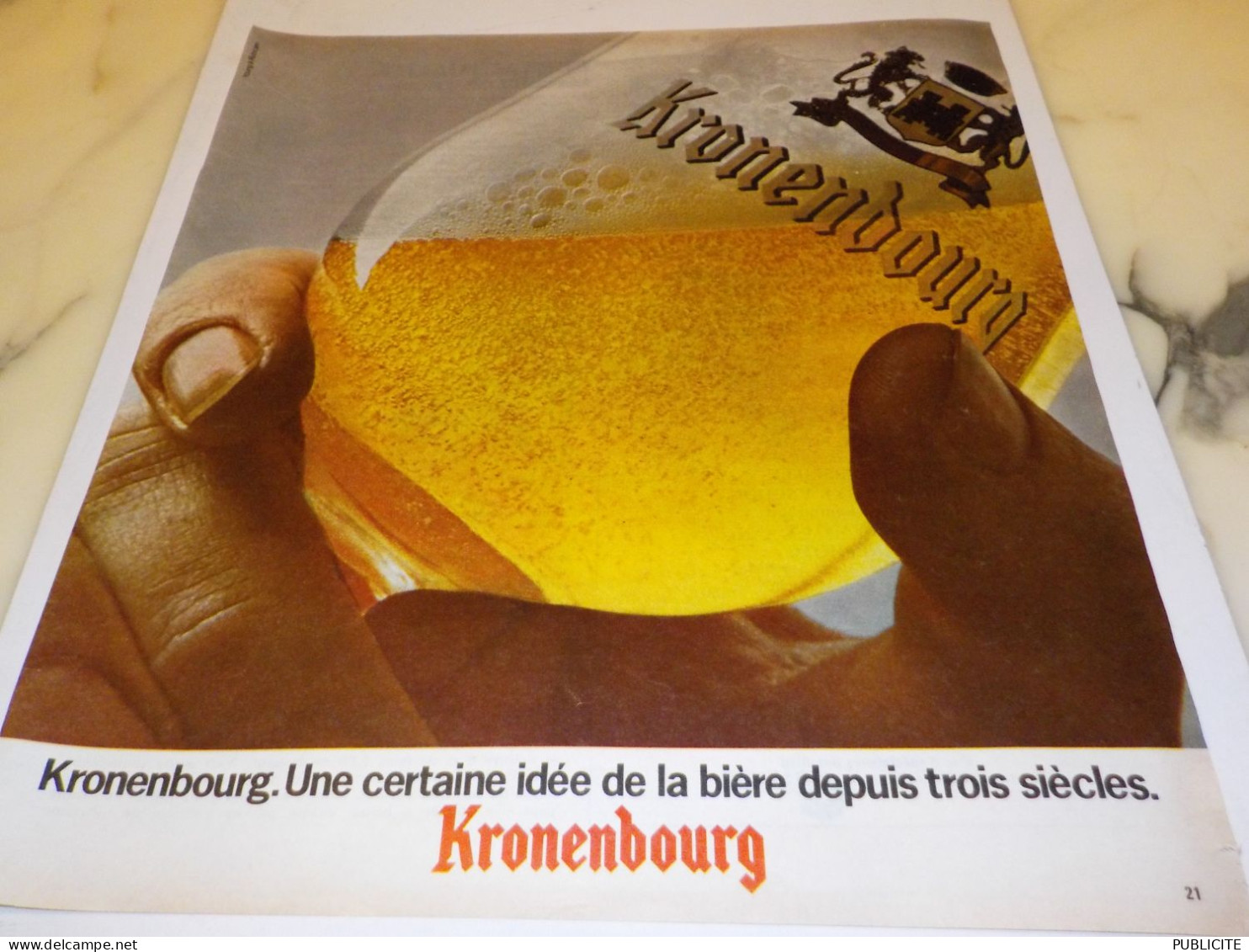 ANCIENNE  PUBLICITE UNE CERTAINE IDEE DE LA BIERE KRONENBOURG 1973 - Alcohols