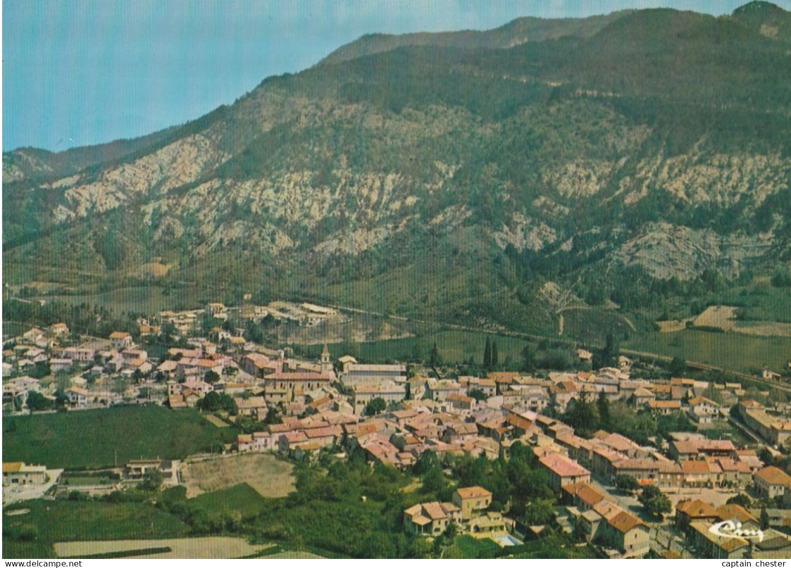 CPM LUC EN DIOIS (26 DROME) - VUE GENERALE AERIENNE - Luc-en-Diois