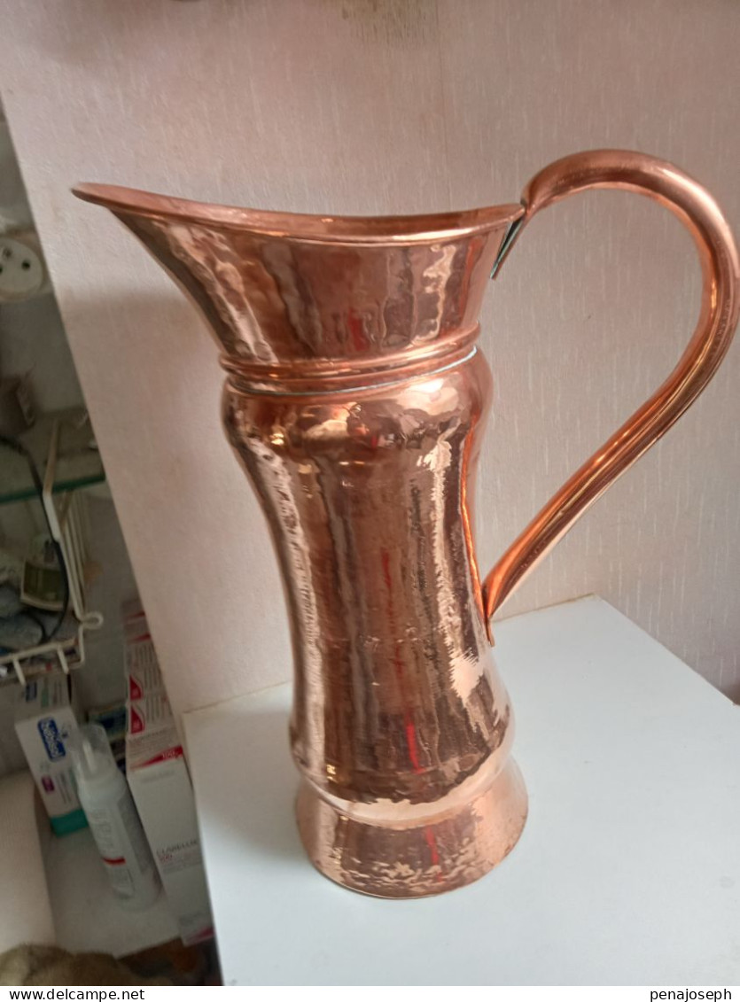 Broc A Eau En Cuivre Ancien Hauteur 36 Cm - Art Nouveau / Art Deco