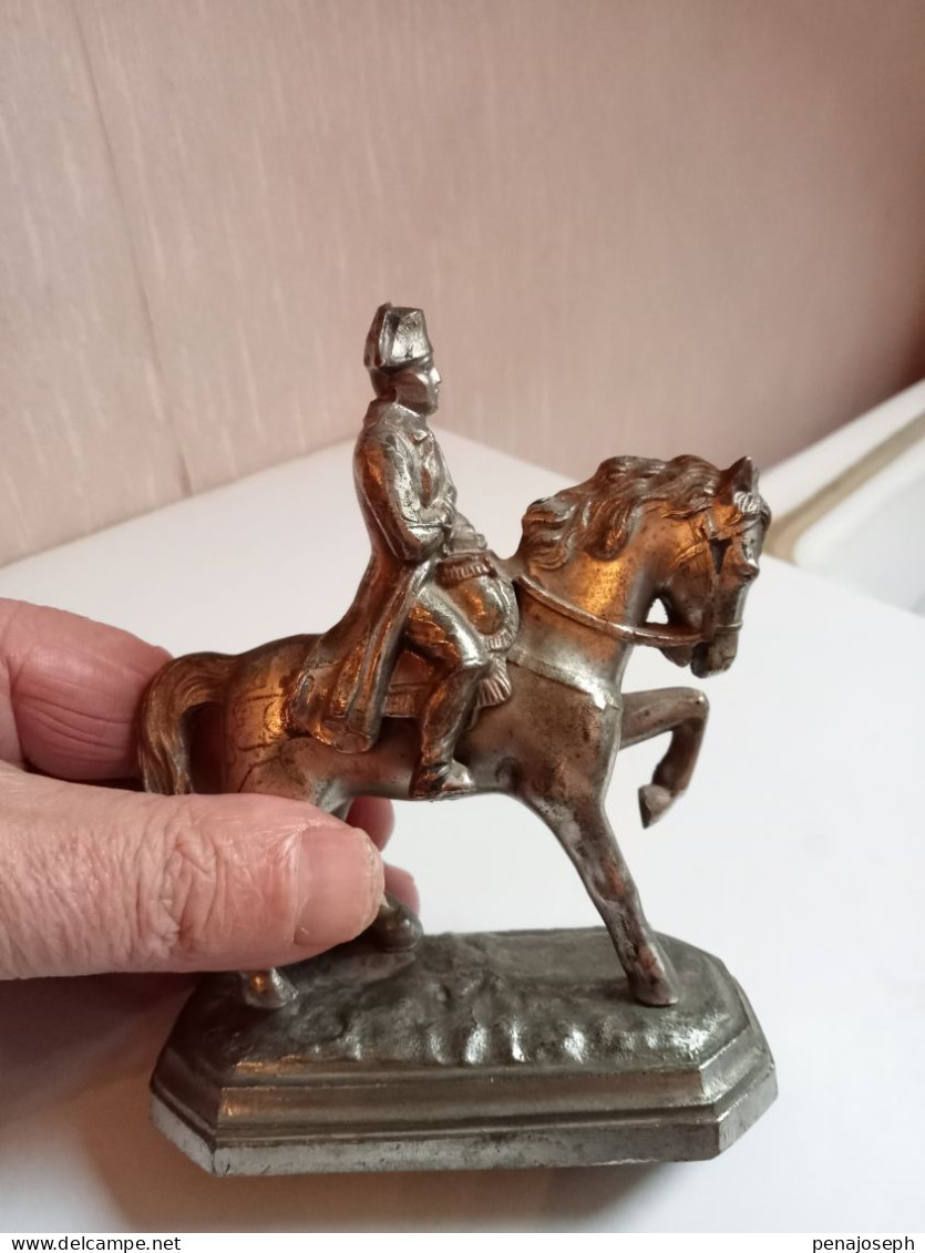 statuette ancien napoleon hauteur 13 cm x 10 cm