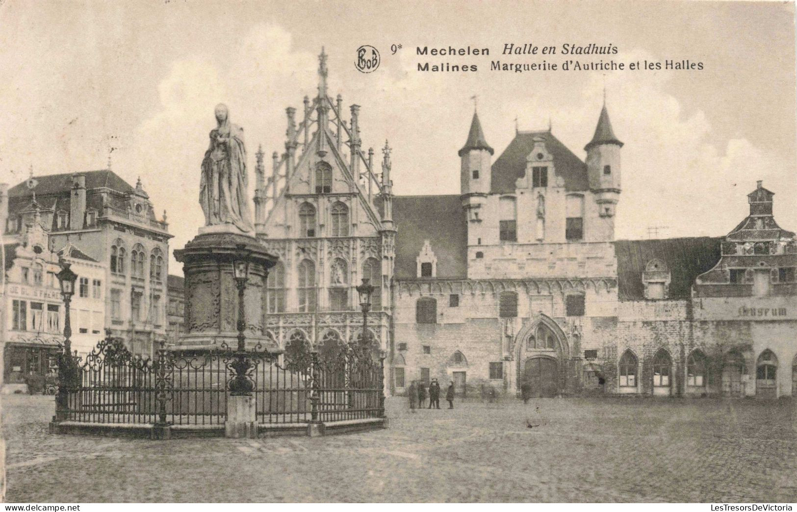 BELGIQUE - Malines - Marguerite D'Autriche Et Les Halles - Carte Postale Ancienne - Mechelen