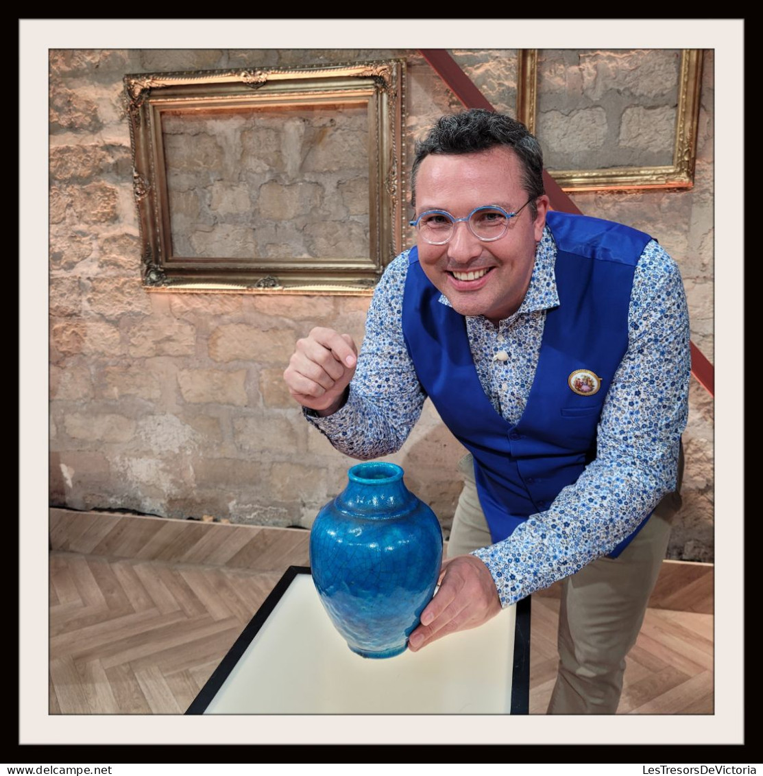 Vase En Céramique Bleue De Edmond Lachenal - #AffairesConclues - Jarrones