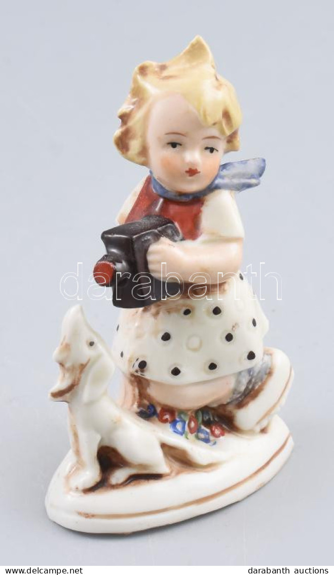 Német Kislány Kutyával Figura, Festett Porcelán, Sorszámozott, Kopással, M: 9,5 Cm - Autres & Non Classés