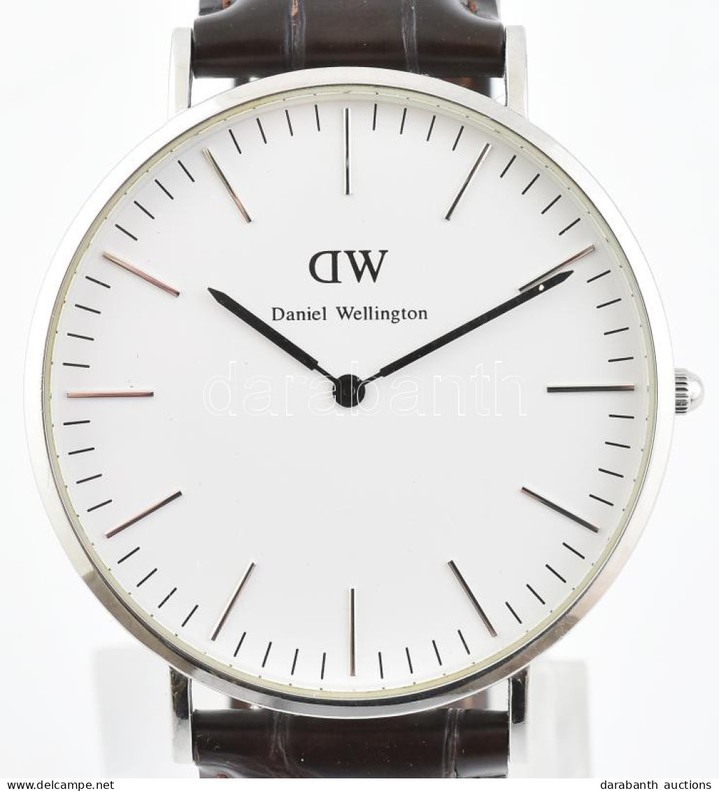 Daniel Wellington Kvarc Karóra, Eredeti Bőr Szíjjal. Jelzett, Működő, Jó állapotban, új Elemmel, D: 40 Mm - Sonstige & Ohne Zuordnung