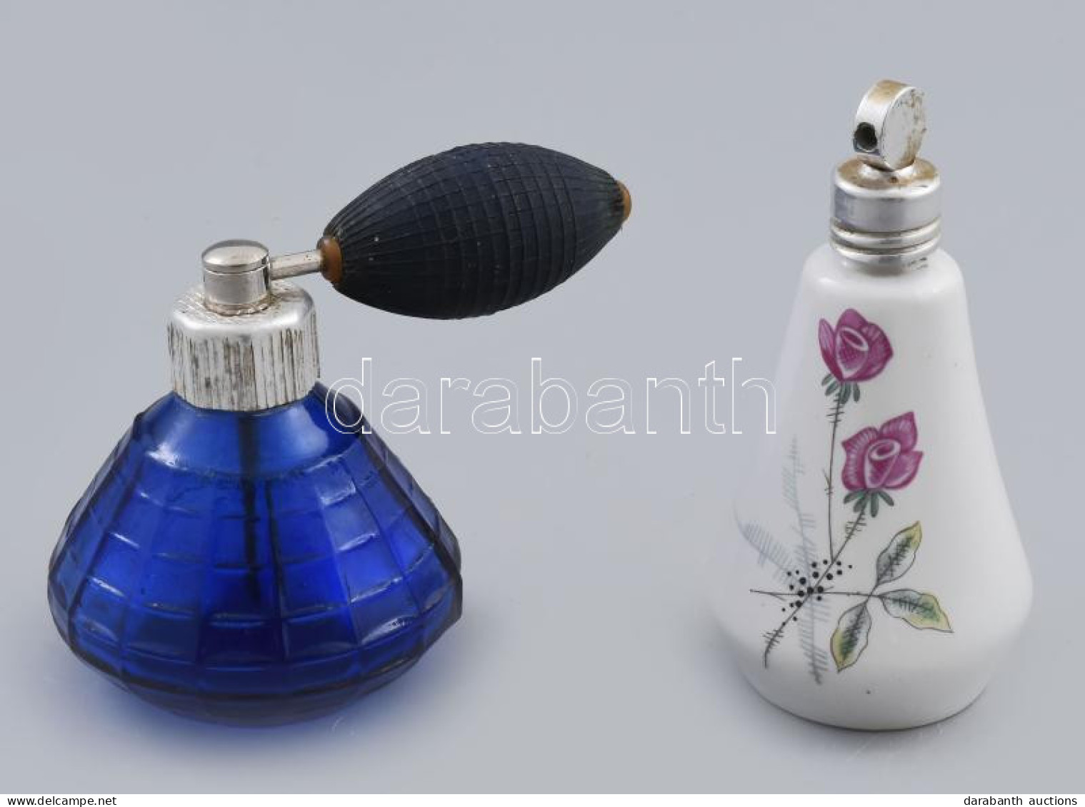 2 Db Régi Parfümös üveg, Porcelán és üveg, M: 9-12 Cm - Sonstige & Ohne Zuordnung