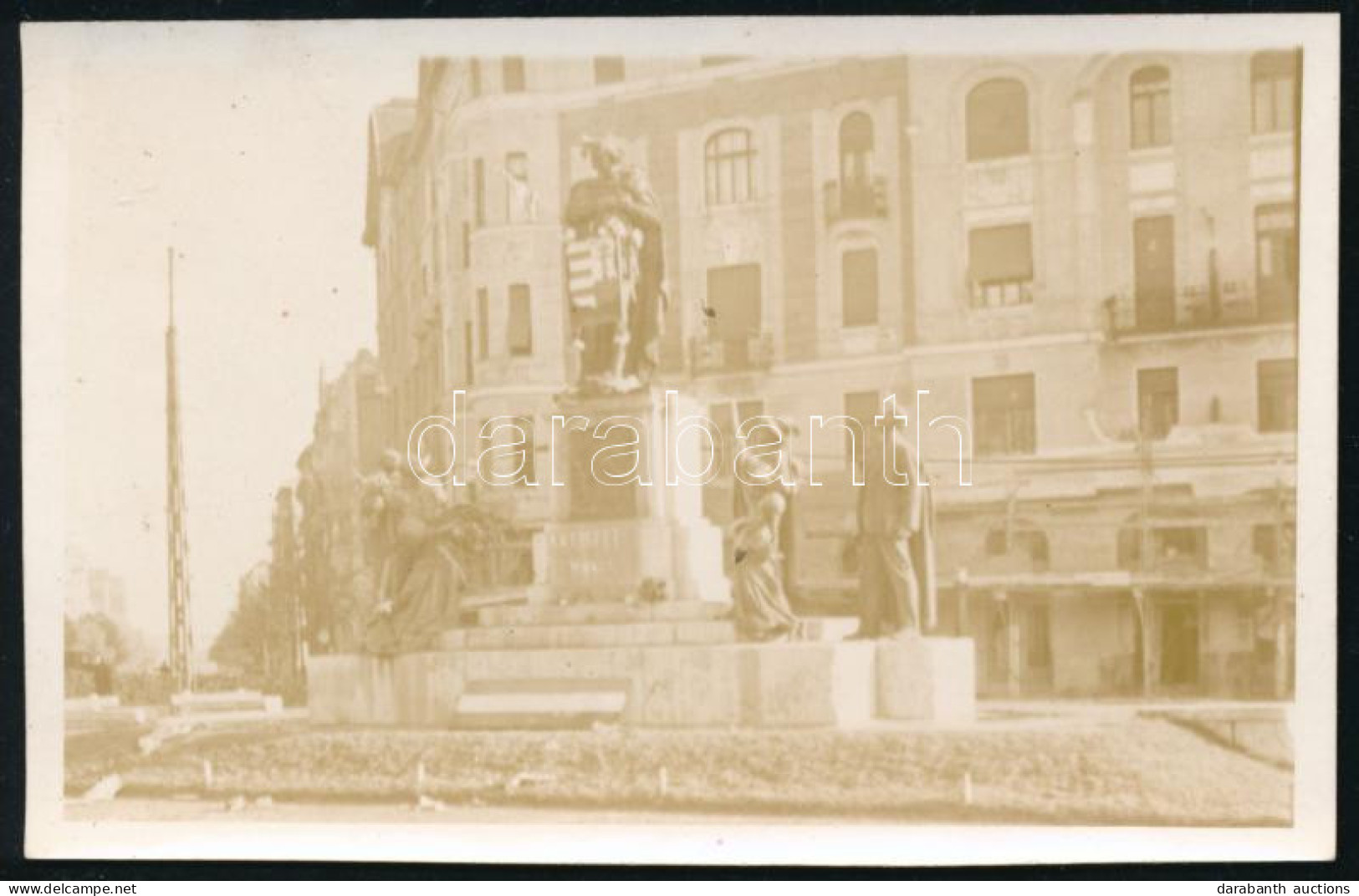 Cca 1930 Bp., Szent Imre-szobor A Móricz Zsigmond Körtéren (Kisfaludi Strobl Zsigmond Alkotása), Fotó, 9,5x6 Cm - Autres & Non Classés