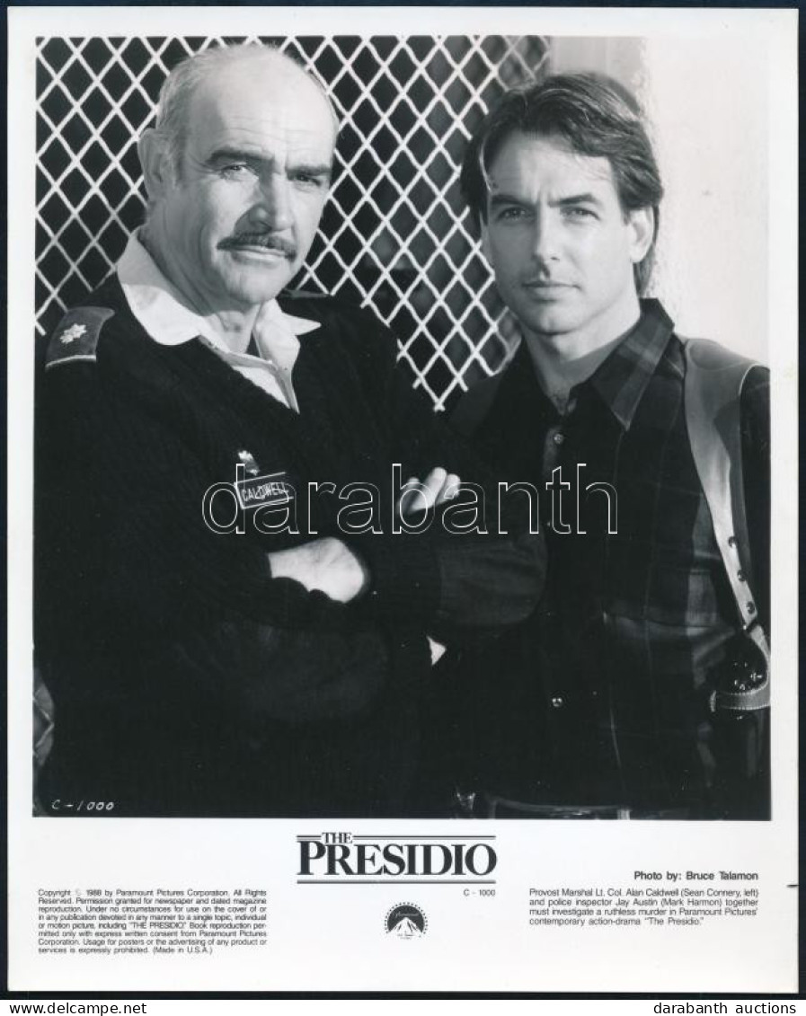 1988 ,,The Presidio" Című Film Szereplői, 1 Db Vintage Produkciós Filmfotó (vitrinfotó, Lobbyfotó) Ezüst Zselatinos Fotó - Otros & Sin Clasificación