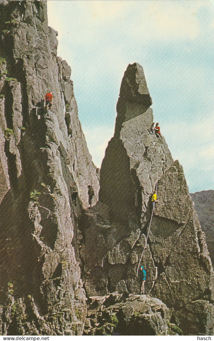 4924 51 Napes Needle Gt. Gable.  - Arrampicata