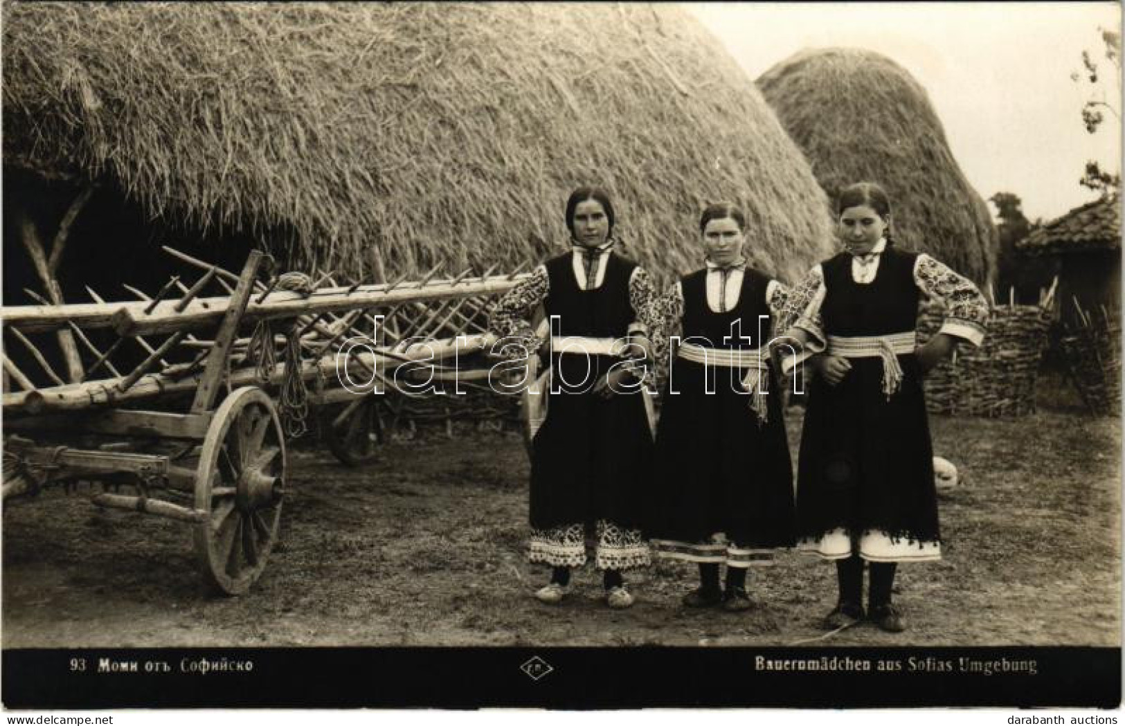 ** T2 Bauernmädchen Aus Sofias Umgebung / Bolgár Lányok / Bulgarian Folklore. Gr. Paskoff 1934. - Non Classés