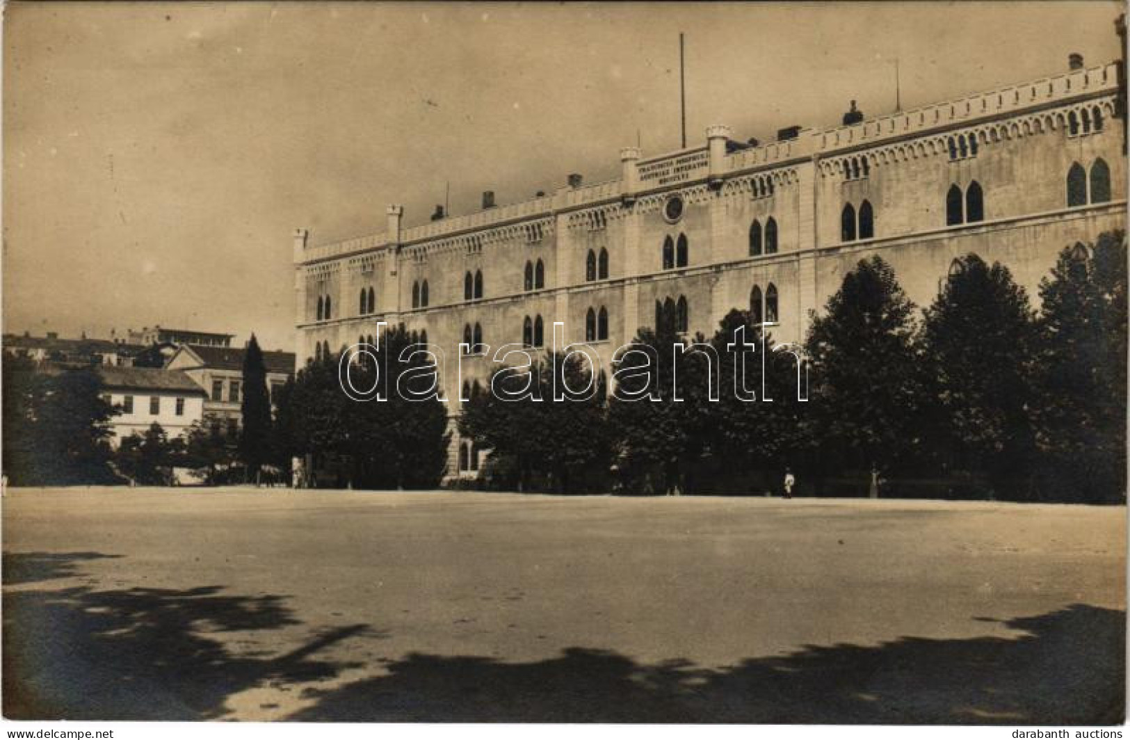 * T4 1919 Pola, Pula; Marine Kaserne, K.u.K. Kriegsmarine / Austro-Hungarian Navy Mariner Barracks. Verlag Anton Rocchi  - Unclassified