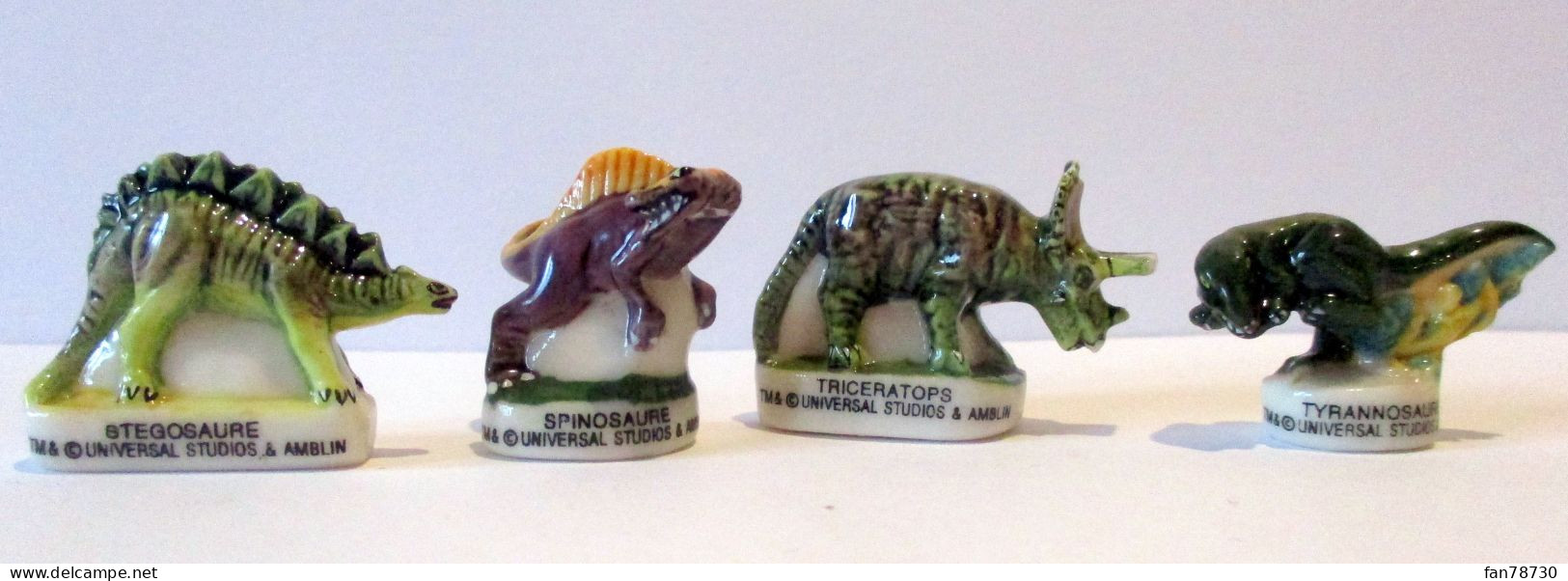Fèves Brillantes - Jurassic Park III X 4 - Universal Studios & Amblin 2002 - Frais Du Site Déduits - Animales