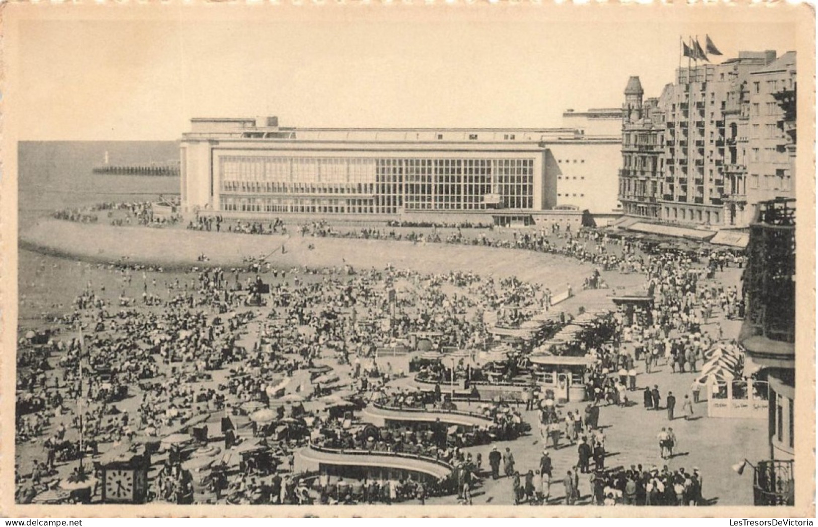 BELGIQUE - Ostende - Le Kursaal Et La Plage - Animé - Carte Postale Ancienne - Oostende