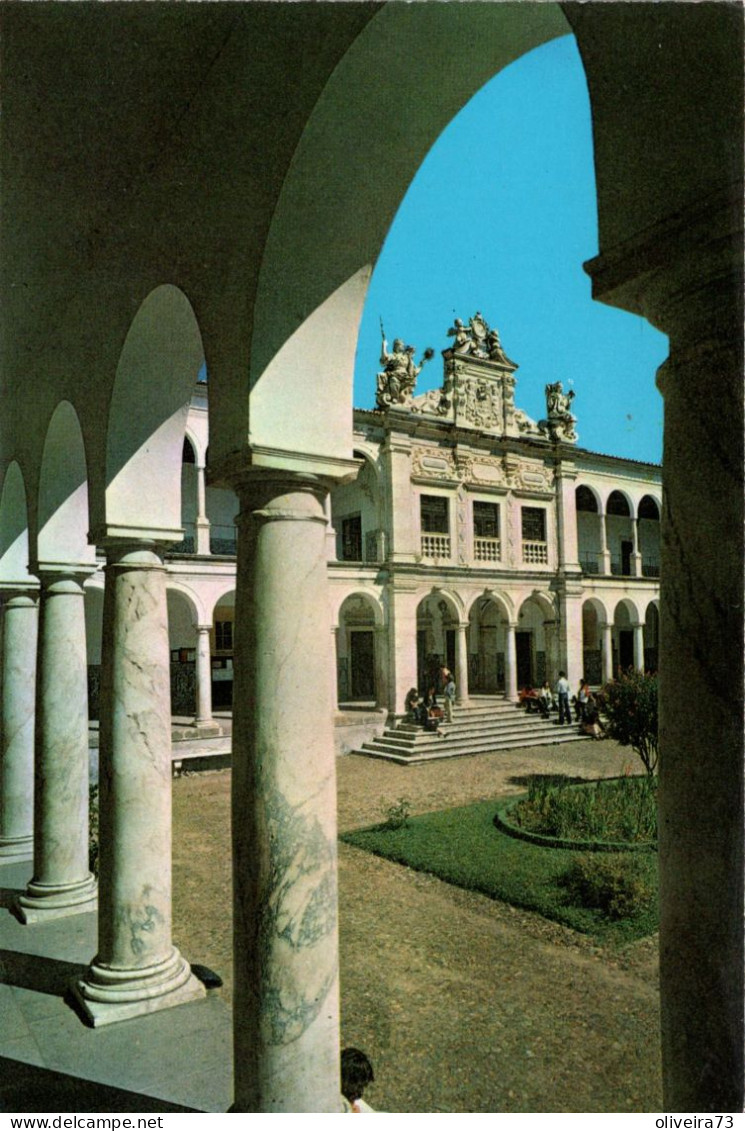 ÉVORA - Antiga Universidade - Fachada E Claustro - PORTUGAL - Evora