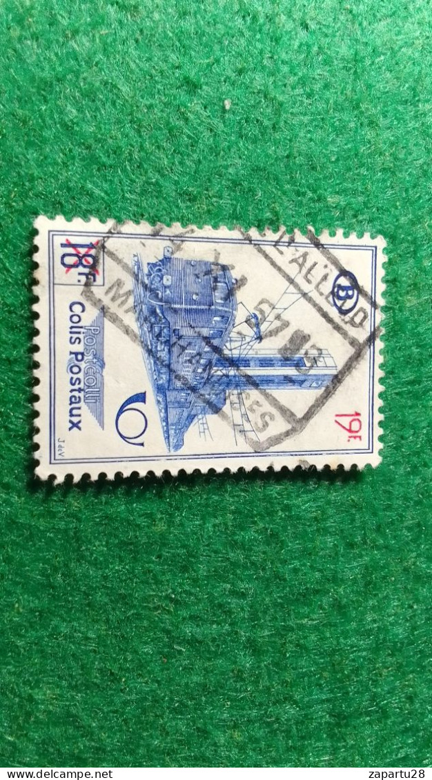 BELÇİKA-   DEMİRYOLU PAKET  POSTASI --1952-87-    18   FR         DAMGALI - Used