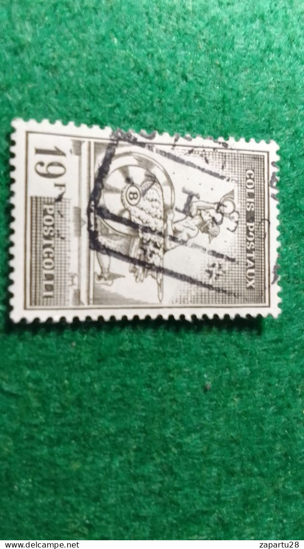 BELÇİKA-   DEMİRYOLU PAKET  POSTASI --1952-87-    19   FR         DAMGALI - Used