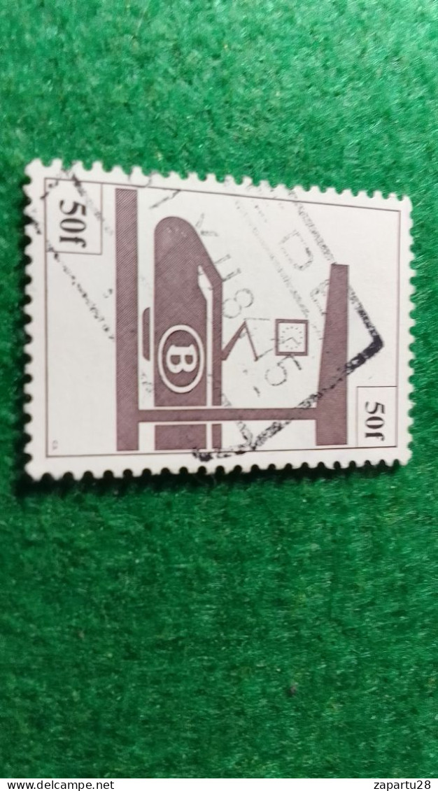 BELÇİKA-   DEMİRYOLU PAKET  POSTASI --1952-87-    50   FR         DAMGALI - Usados