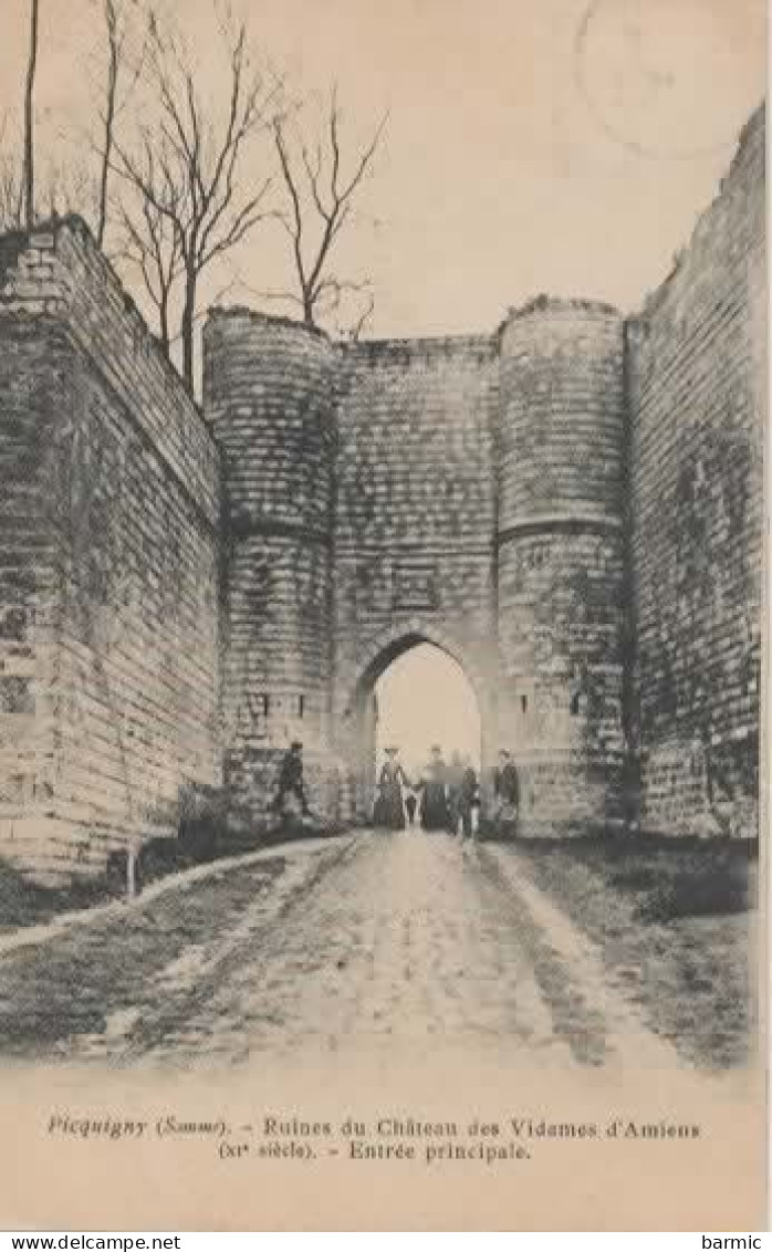 PICQUIGNY, RUINES DU CHATEAU DES VIDAMES D AMIENS, PERSONNAGES REF 13917 VOL - Picquigny