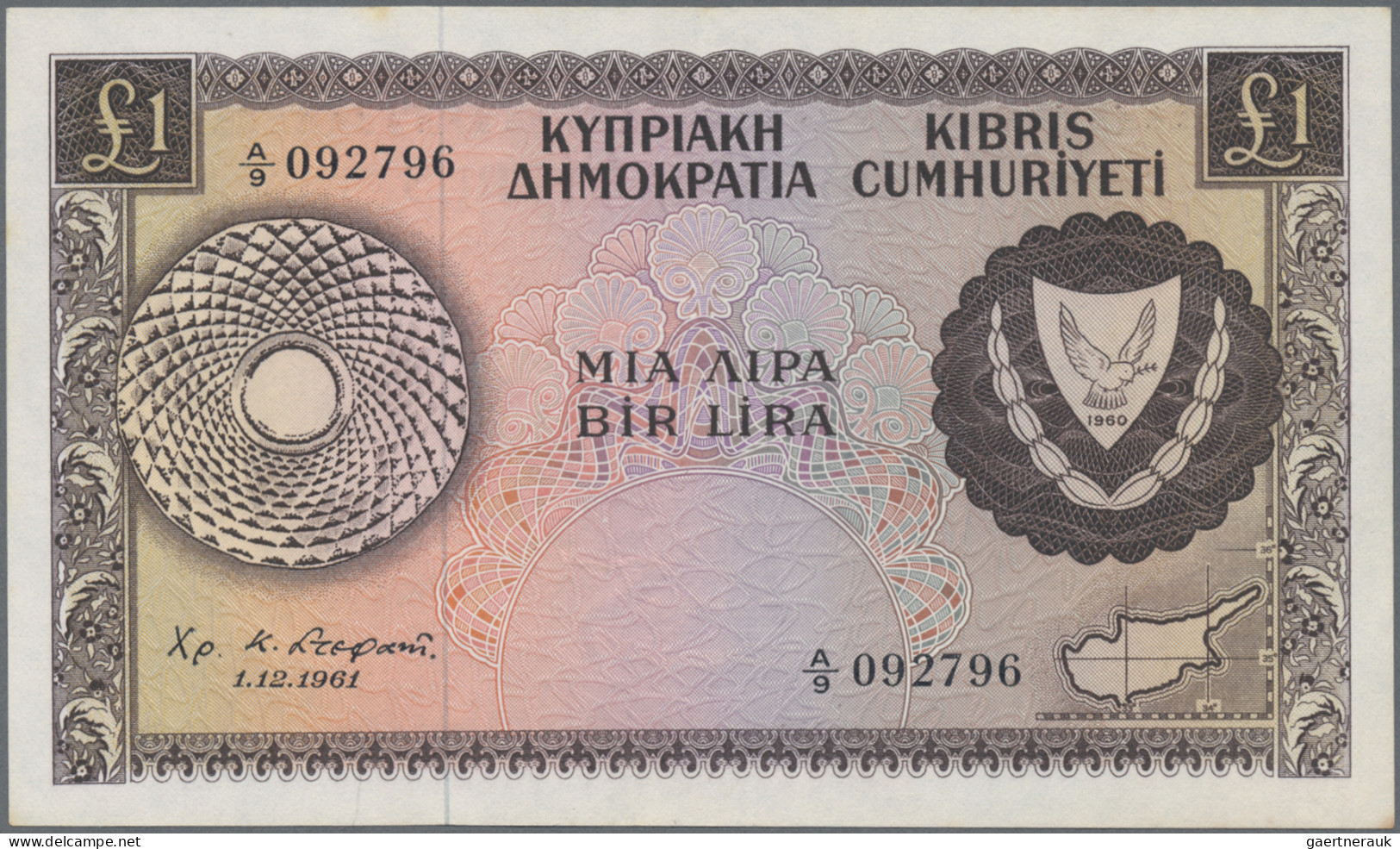 Cyprus: Republic And Central Bank Of Cyprus, Lot With 5 Banknotes, 1961-1982 Ser - Chipre