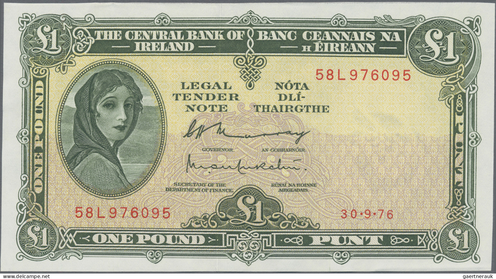 Ireland: Central Bank Of Ireland, Small Lot With 3 Banknotes, 10 Shillings 1968 - Ireland