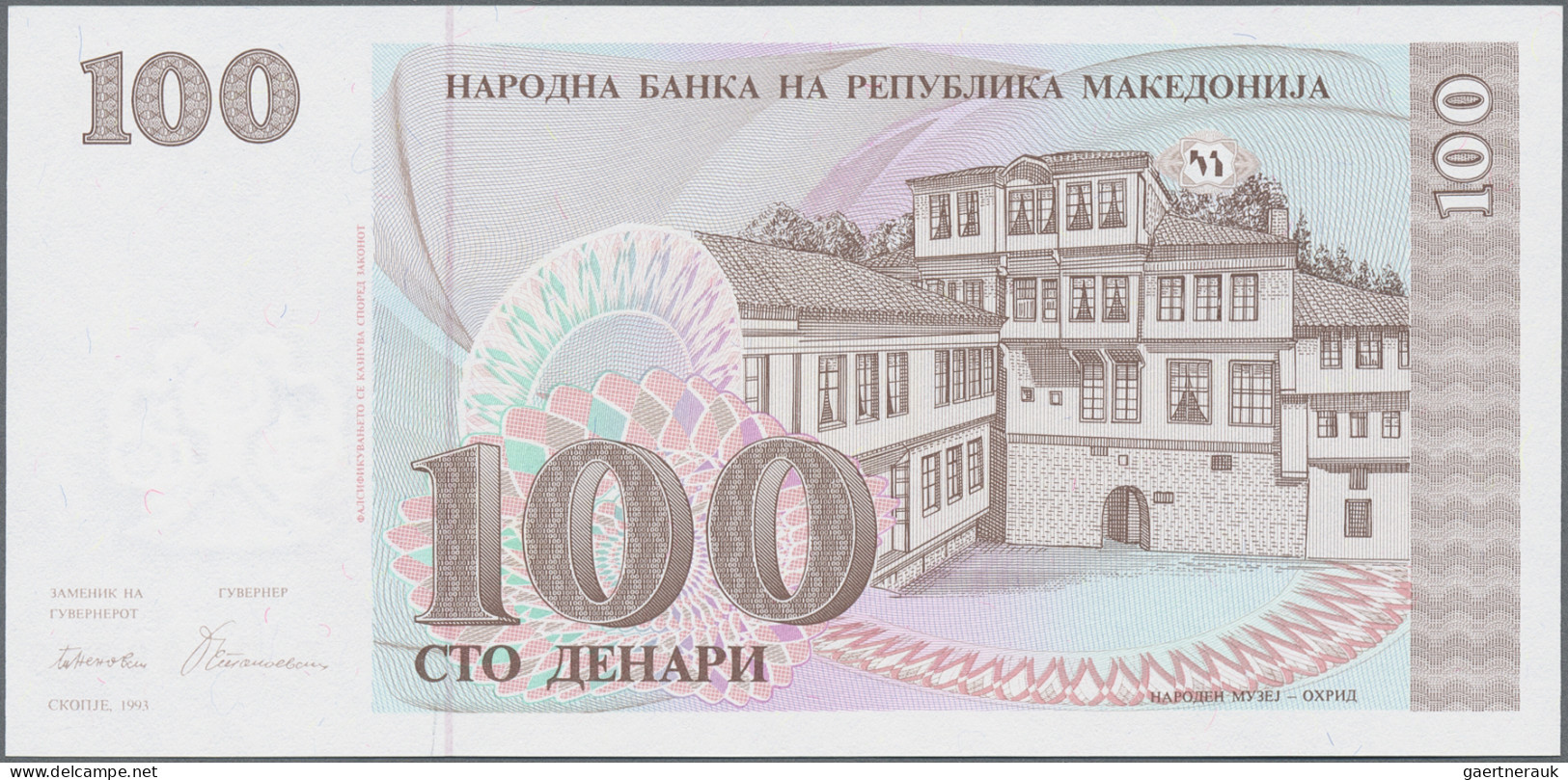 Macedonia: National Bank Of Macedonia, Huge Lot With 18 Banknotes, Series 1992-2 - Macedonia Del Norte