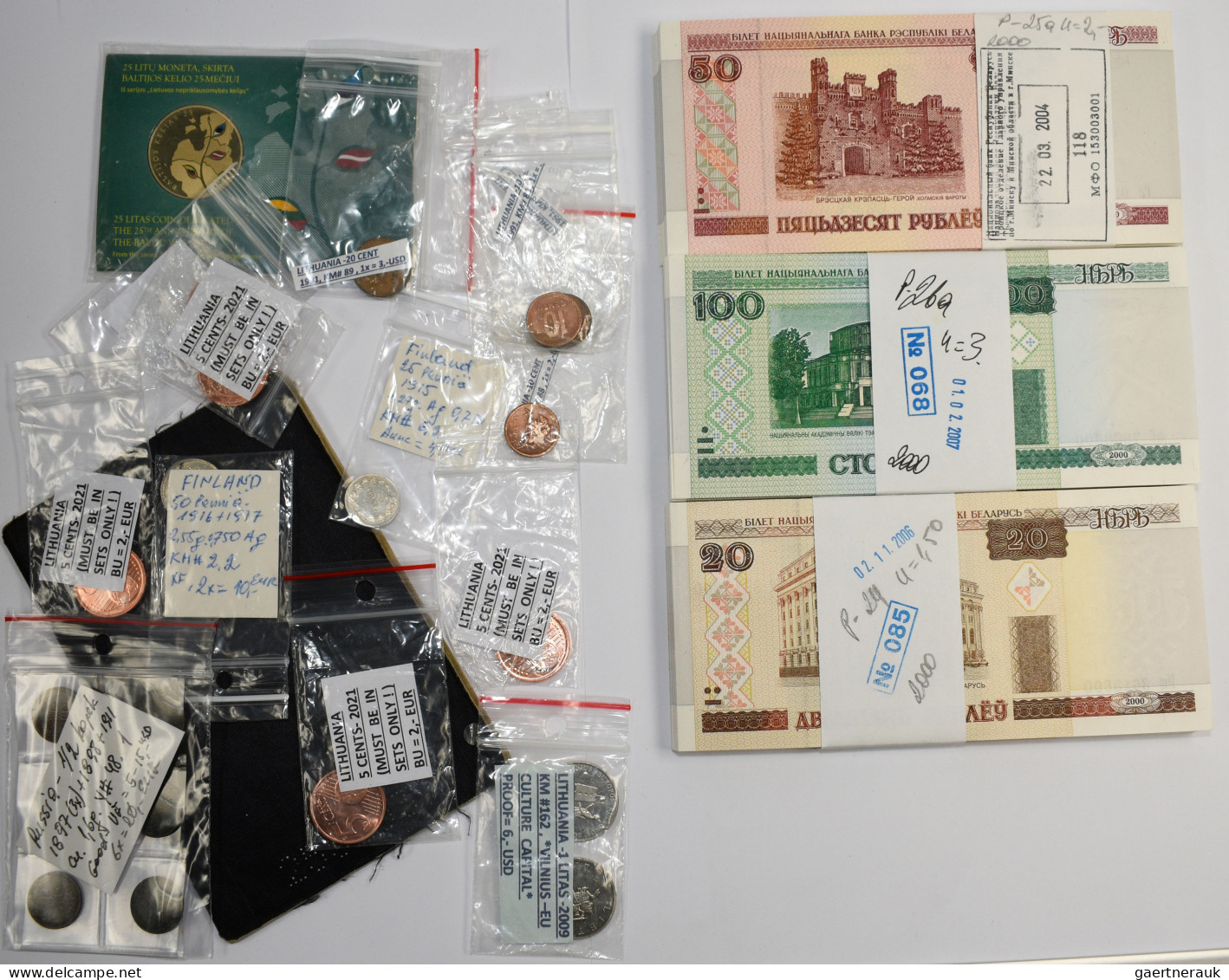 Worldwide: Collection Of Different Banknotes From Over The World. It Contains Fo - Sammlungen & Sammellose