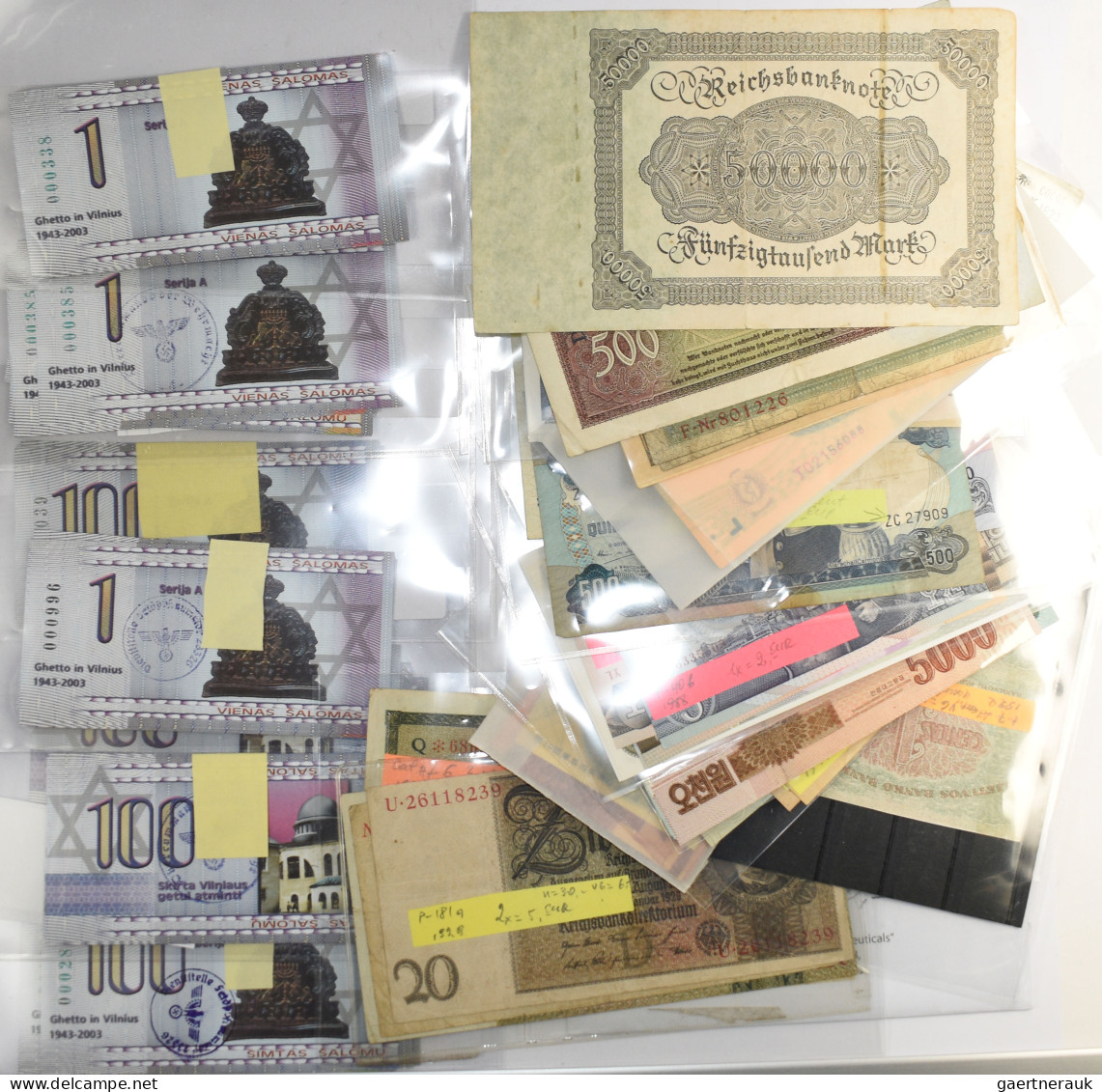 Worldwide: Collection Of Different Banknotes From Over The World. It Contains Fo - Colecciones Y Lotes