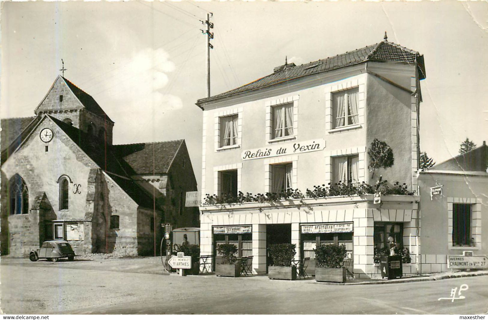 SERAINCOURT  L'église Et Le Relais Du Vexin - SM - Seraincourt