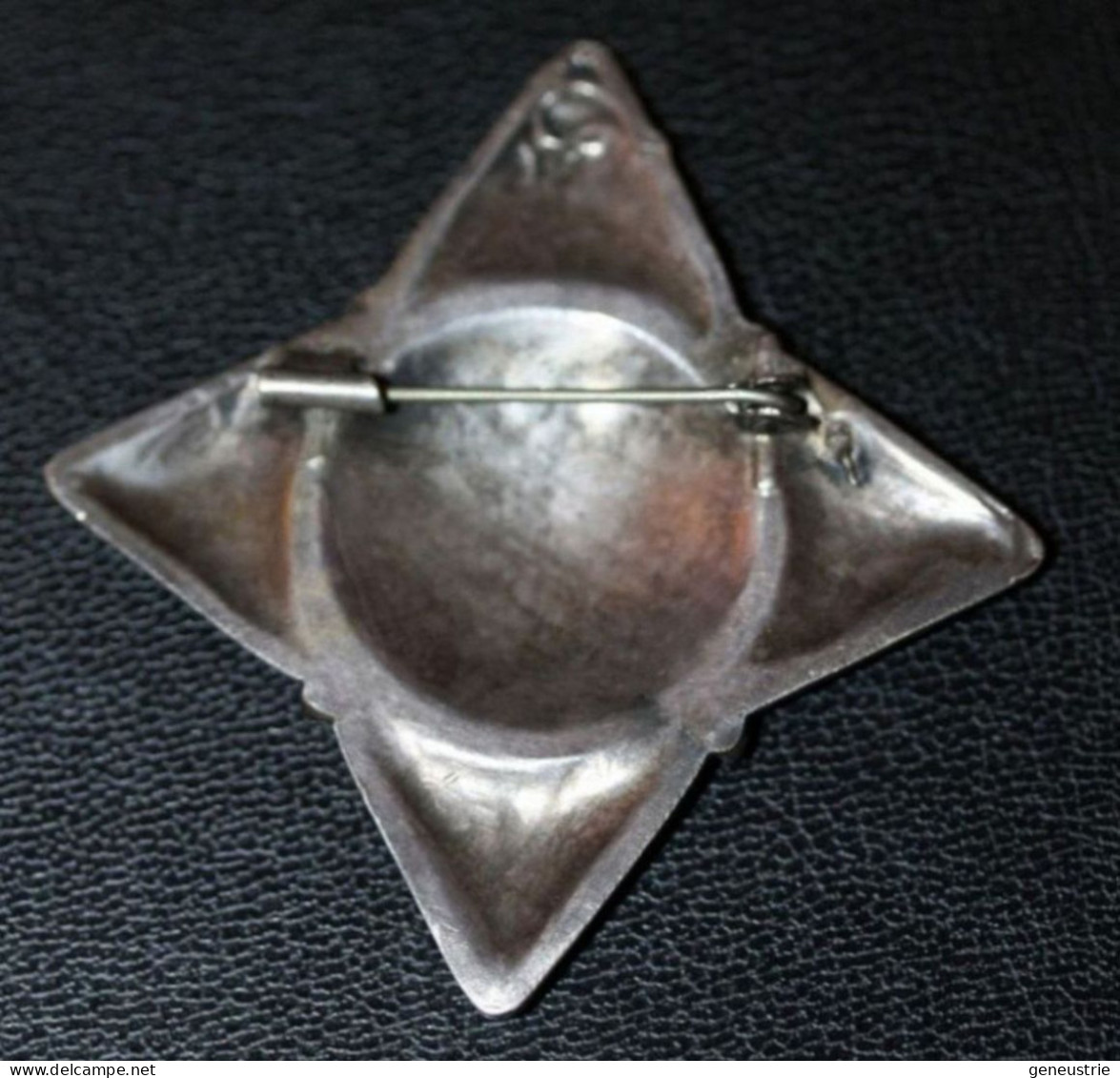 Très Belle Broche Orientale Argent 800 Poinçonné "Motifs Qualigraphies Arabes" - Volksschmuck