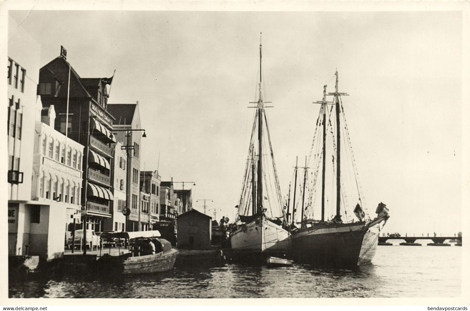 Curacao, WILLEMSTAD, Handelskade, Fishing Boats (1950s) RPPC Postcard - Curaçao