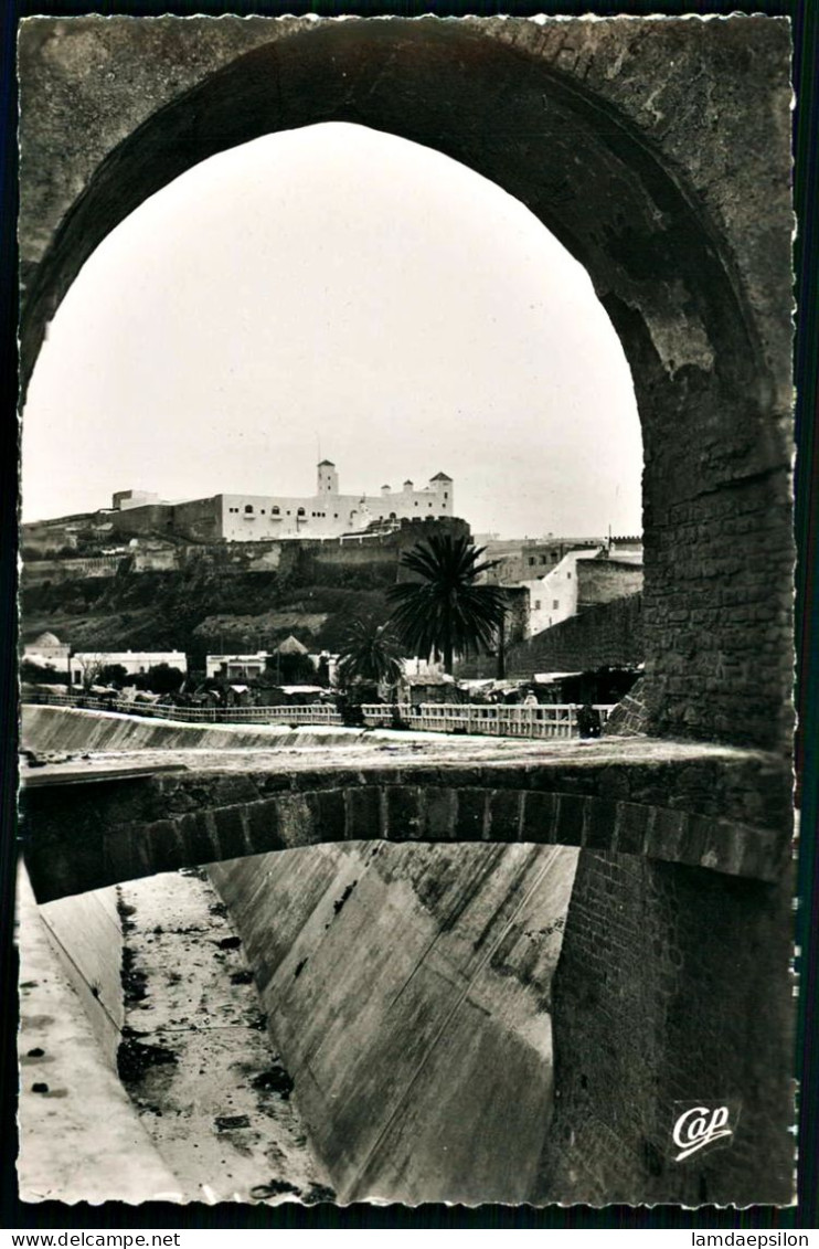 A66  MAROC CPA SAFI - L' ARCHE DE L' OUED ET LA CASBAH - Collections & Lots