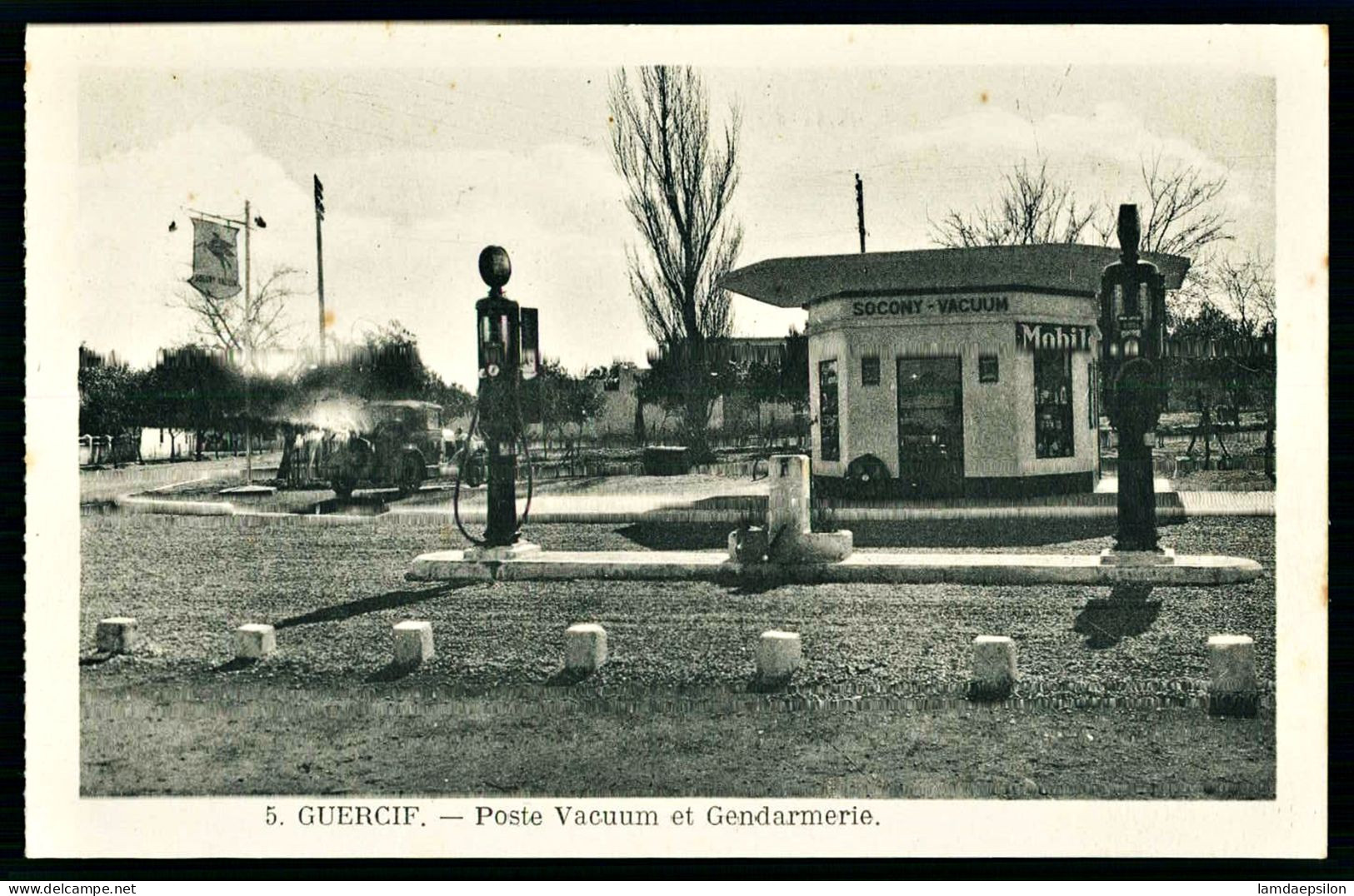 A66  MAROC CPA GUERCIF - POSTE VACUM ET GENDARMERIE - Collections & Lots