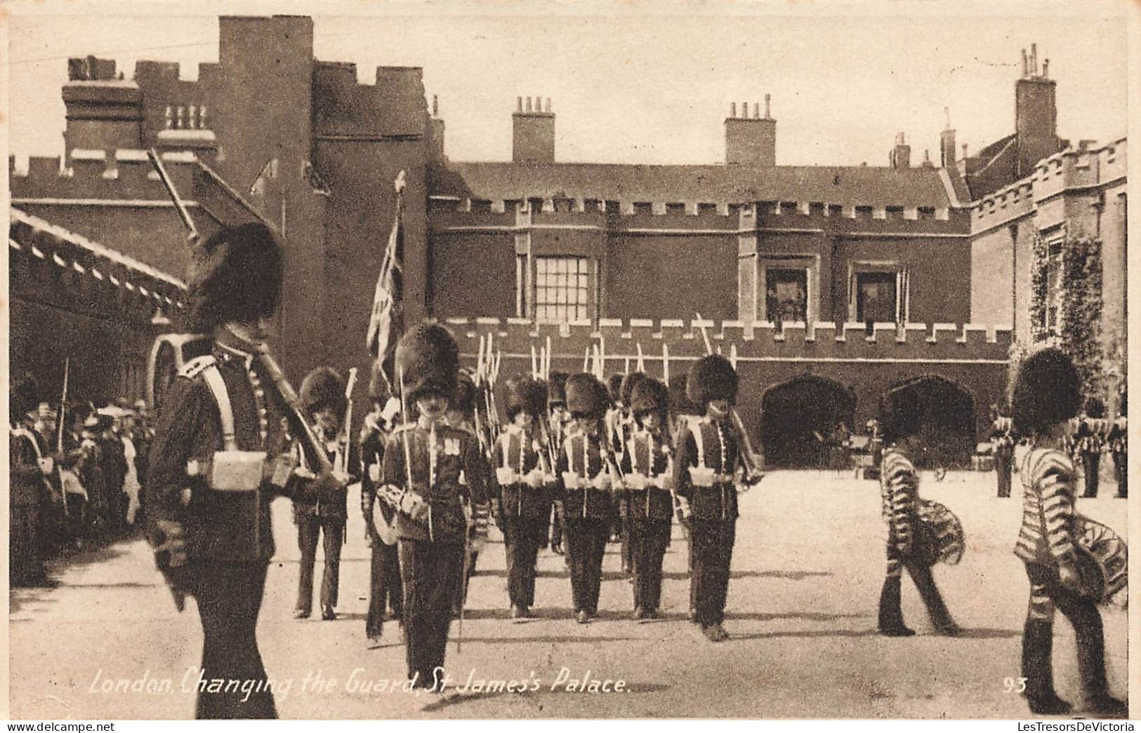 ROYAUME UNI - London Changing The Guard St Jame's Palace - Animé - Carte Postale Ancienne - Other & Unclassified