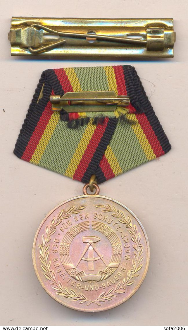 DDR .Medaille  Für Treue Dienste In Der Nationalen Volksarmee. 15. - RDT