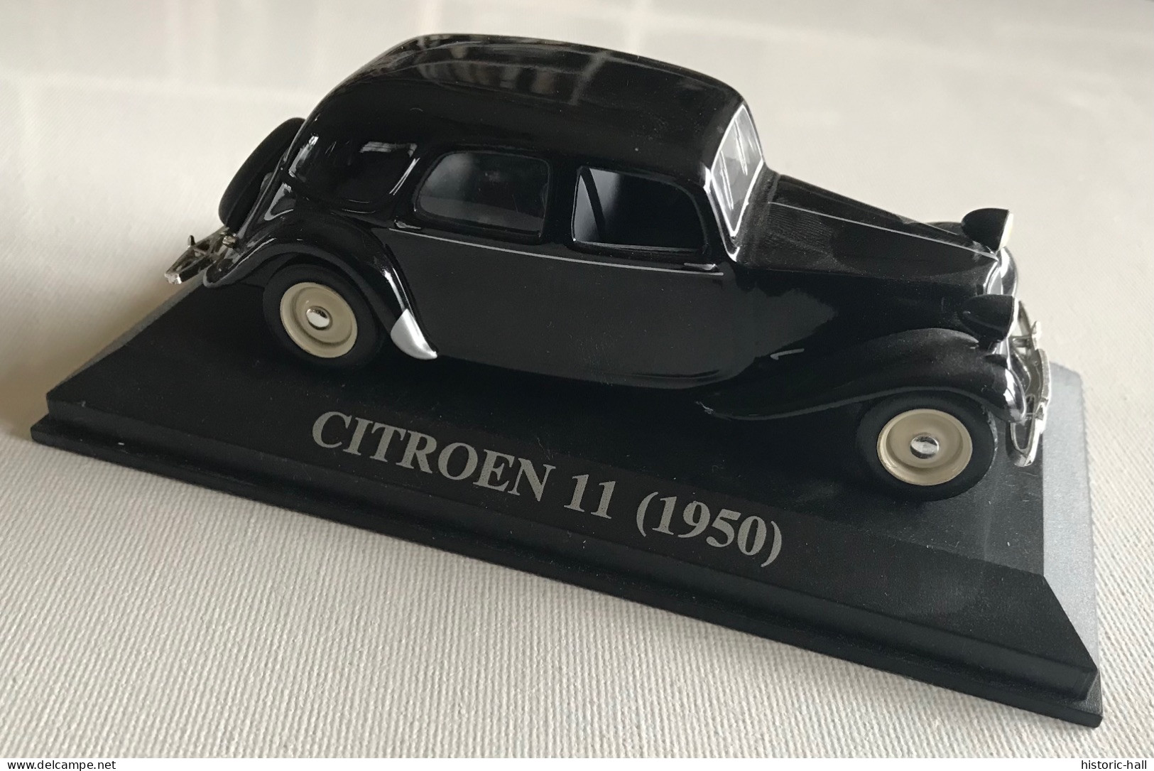 IXO - CITROEN 11 (1950) - Ixo