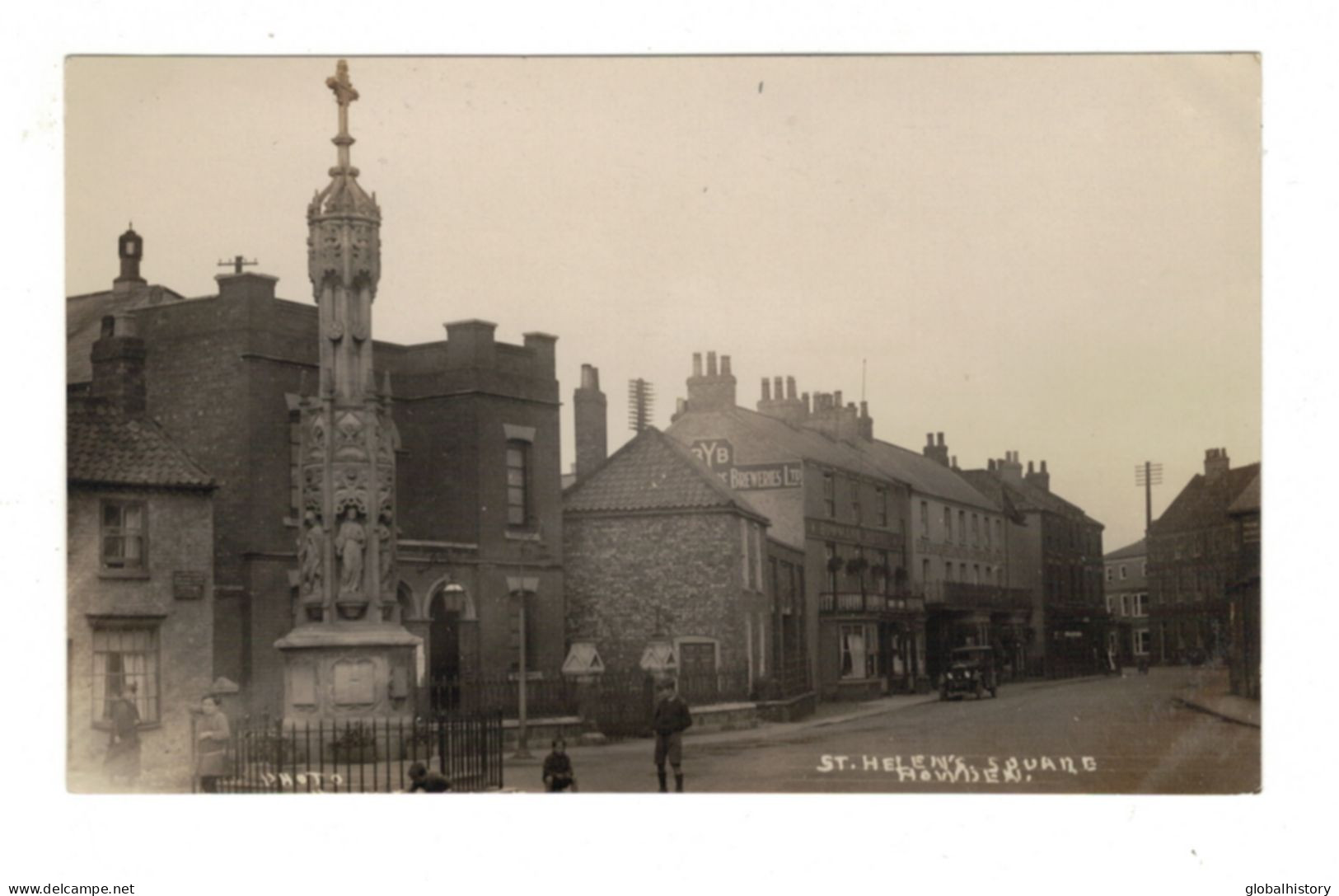 DH1702 - YORKSHIRE - HOWDEN - St. HELEN's SQUARE - Autres & Non Classés