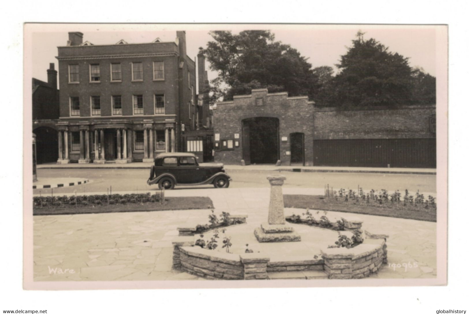 DH1708 - HEREFORDSHIRE - WARE - LITTLE SQUARE & CAR - Herefordshire